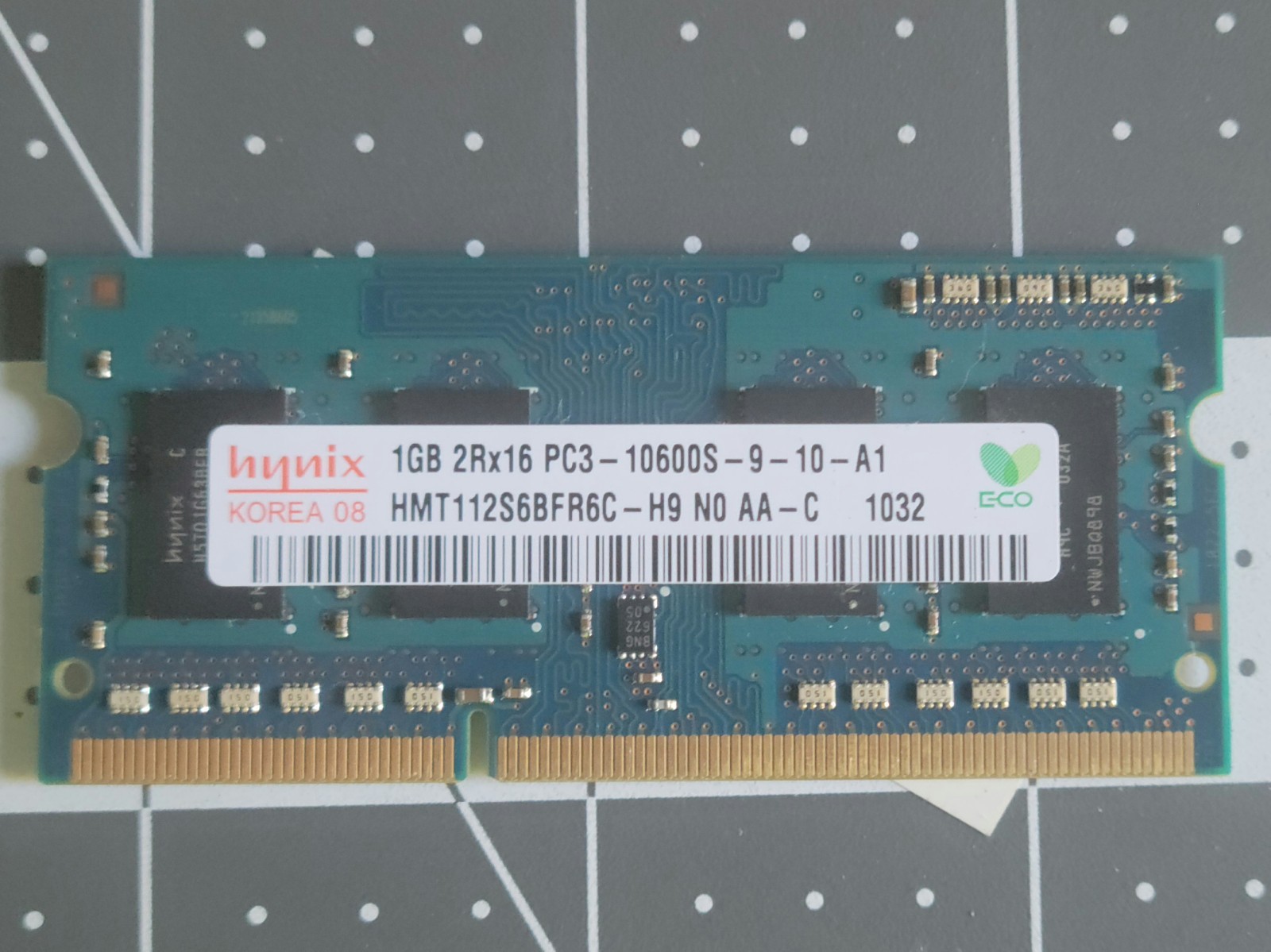 SK HYNIX 1 GB SD RAM HMT112S6BFR6C-H9-N0-AA / HMT112S6BFR6CH9N0AA (USED)