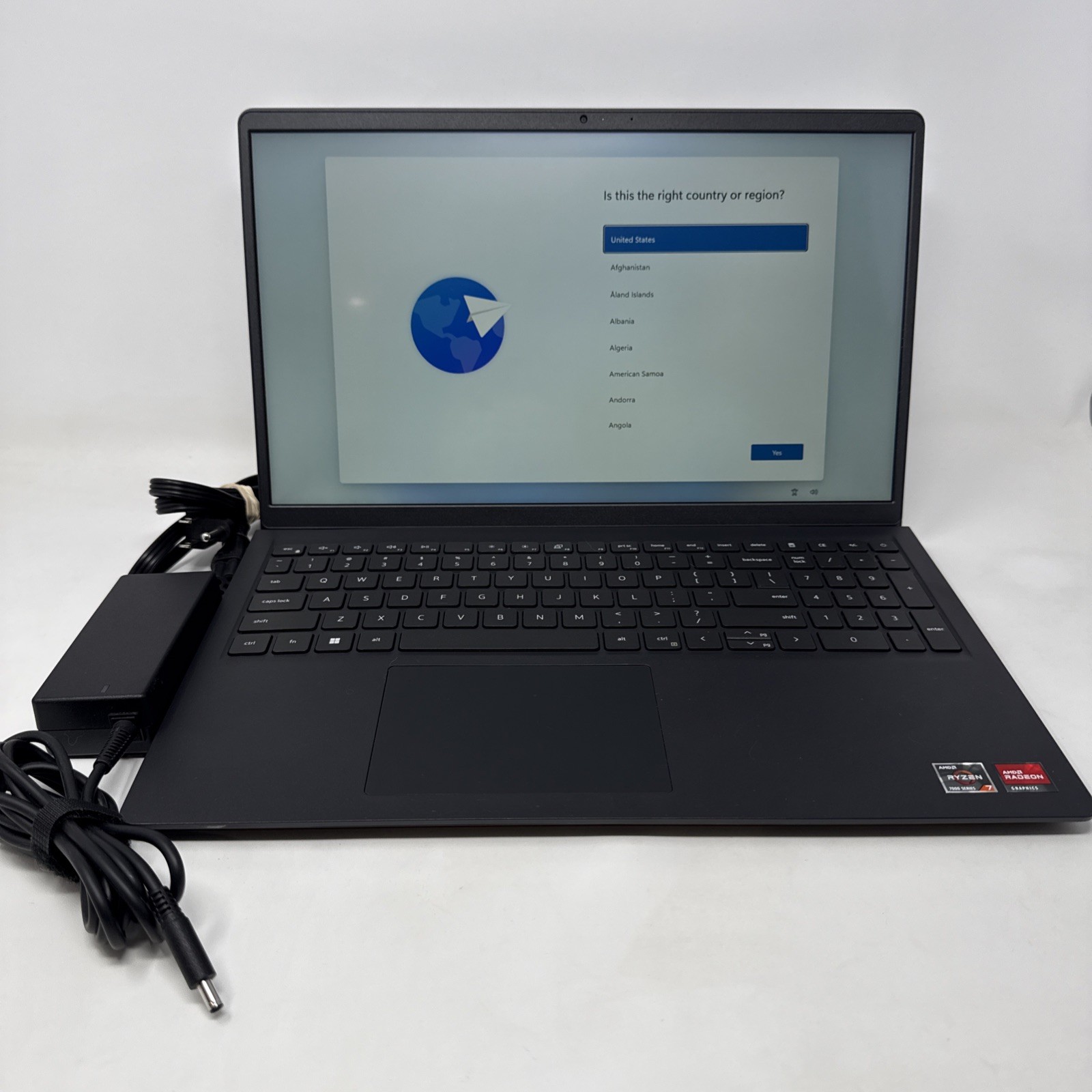 Dell 15 DC15255 Carbon Black FHD TOUCH 2.GHz Ryzen 7 7730U 16GB 1TB SSD