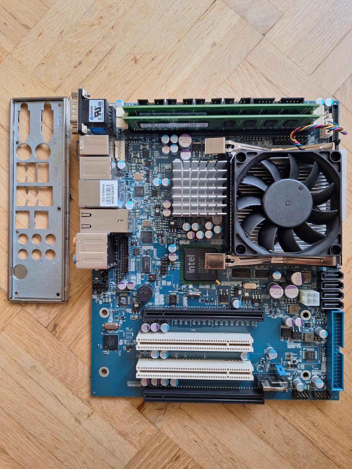 Kontron KTGM45/Flex Industrial Motherboard - LGA775, P8800, 4GB DDR3, I/O 