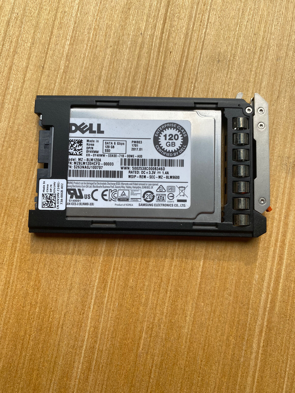 Samsung 0Y4VWW 120GB SSD 1.8" SATA Model: MZ-8LM120A DP/N: Y4VWW