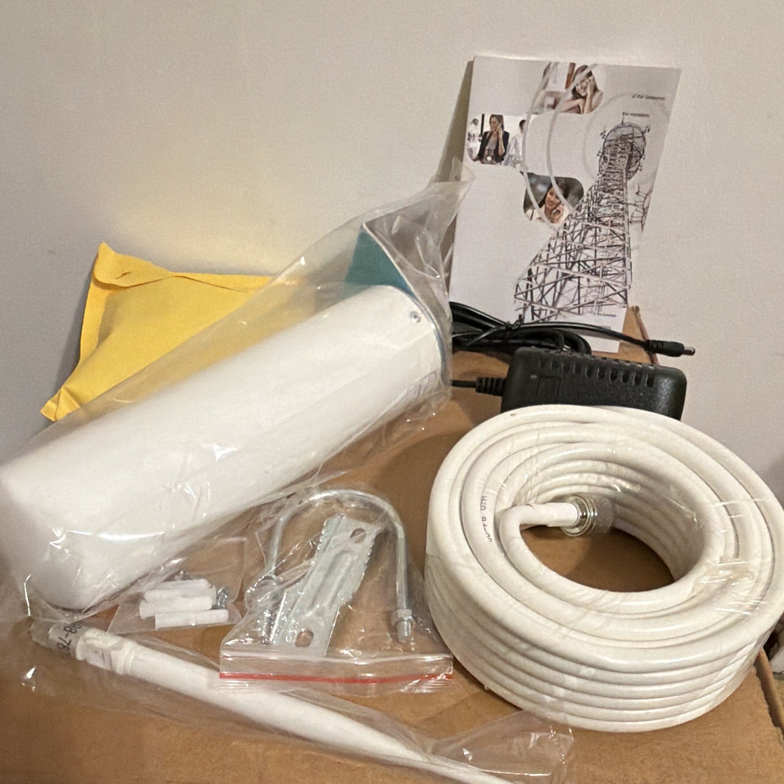 Verizon Cell Phone Signal Booster Kit Omni Directional Antenna Complete New Open