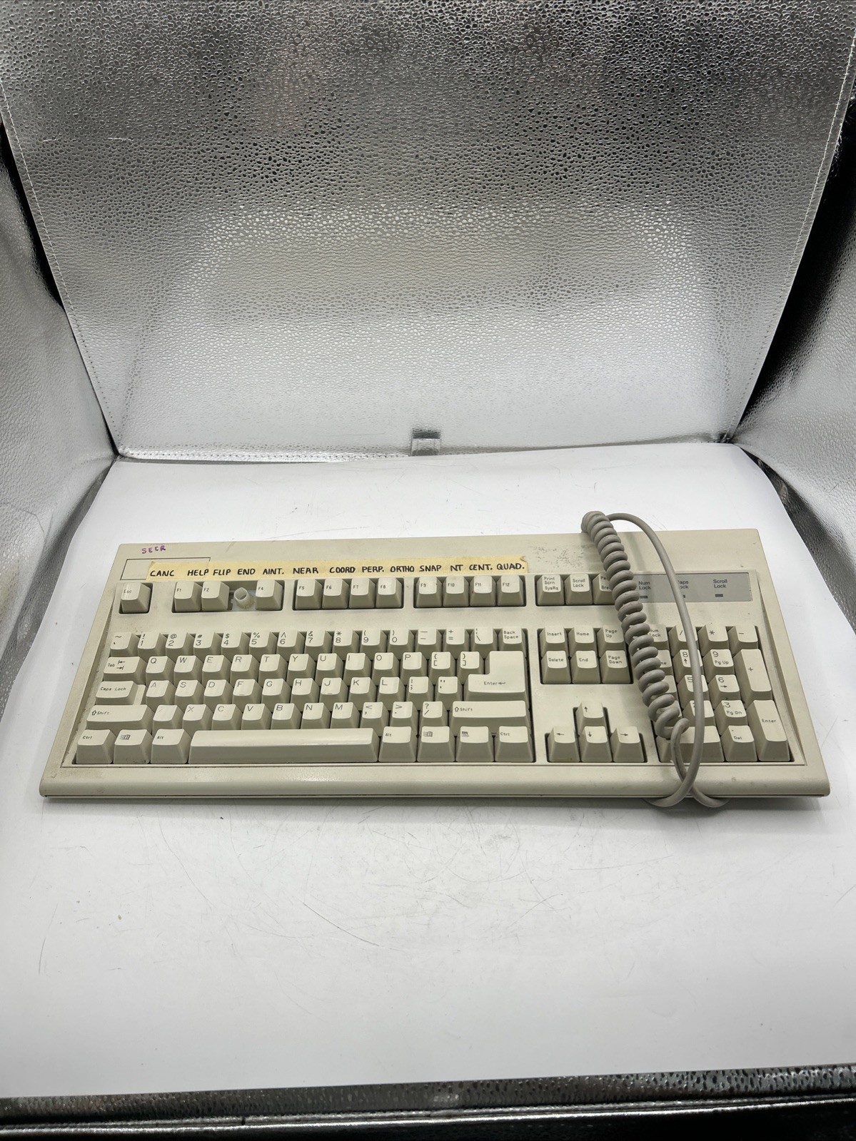 Keytronic E03601QLPS2-C Wired PS/2 Keyboard Vintage