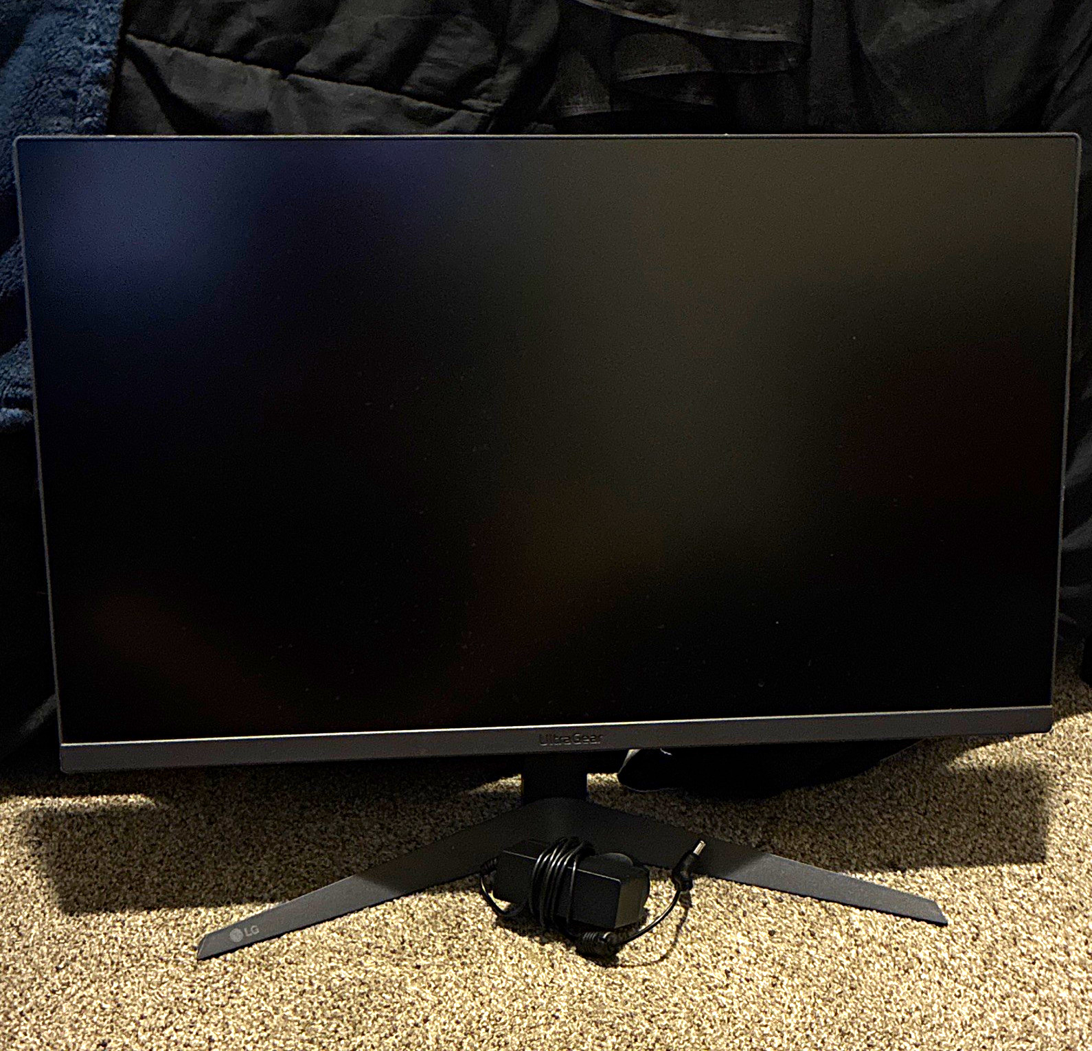 LG UltraGear 27GS40W-B 27in FHD 180Hz 1ms Gaming Monitor HDMI/DP