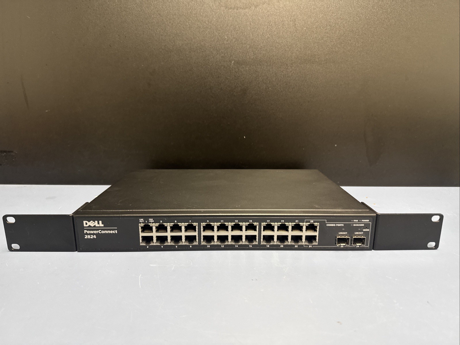Dell PowerConnect 2824 Managed 24 Port 100-240Vac 60Hz Read