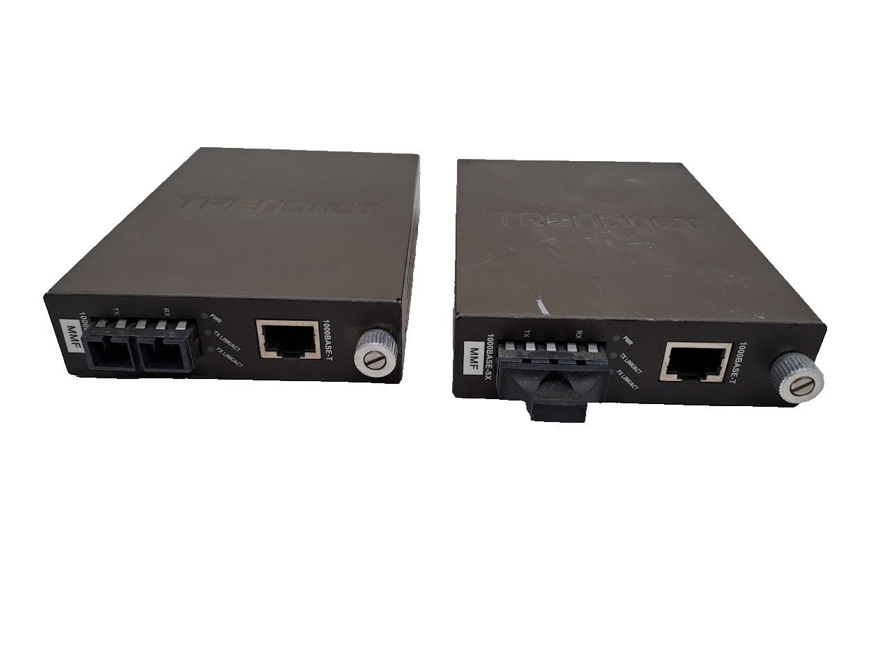 2X TRENDnet TFC-1000MSC 1000Base-T to 1000Base-SX Multi-Mode SC-Fiber Converter