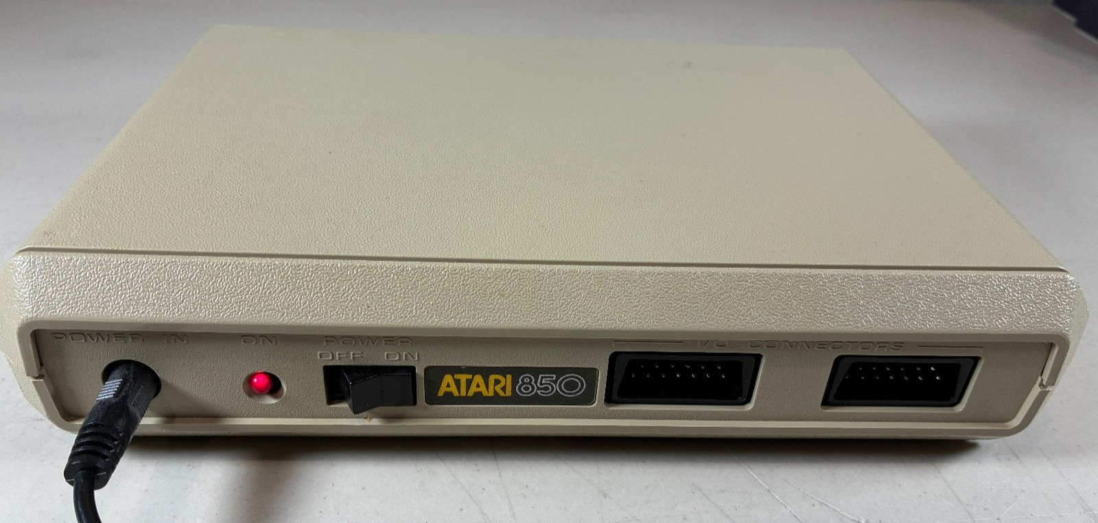 UNTESTED Powers On Vintage Atari 850 Interface Module with New Power Cord