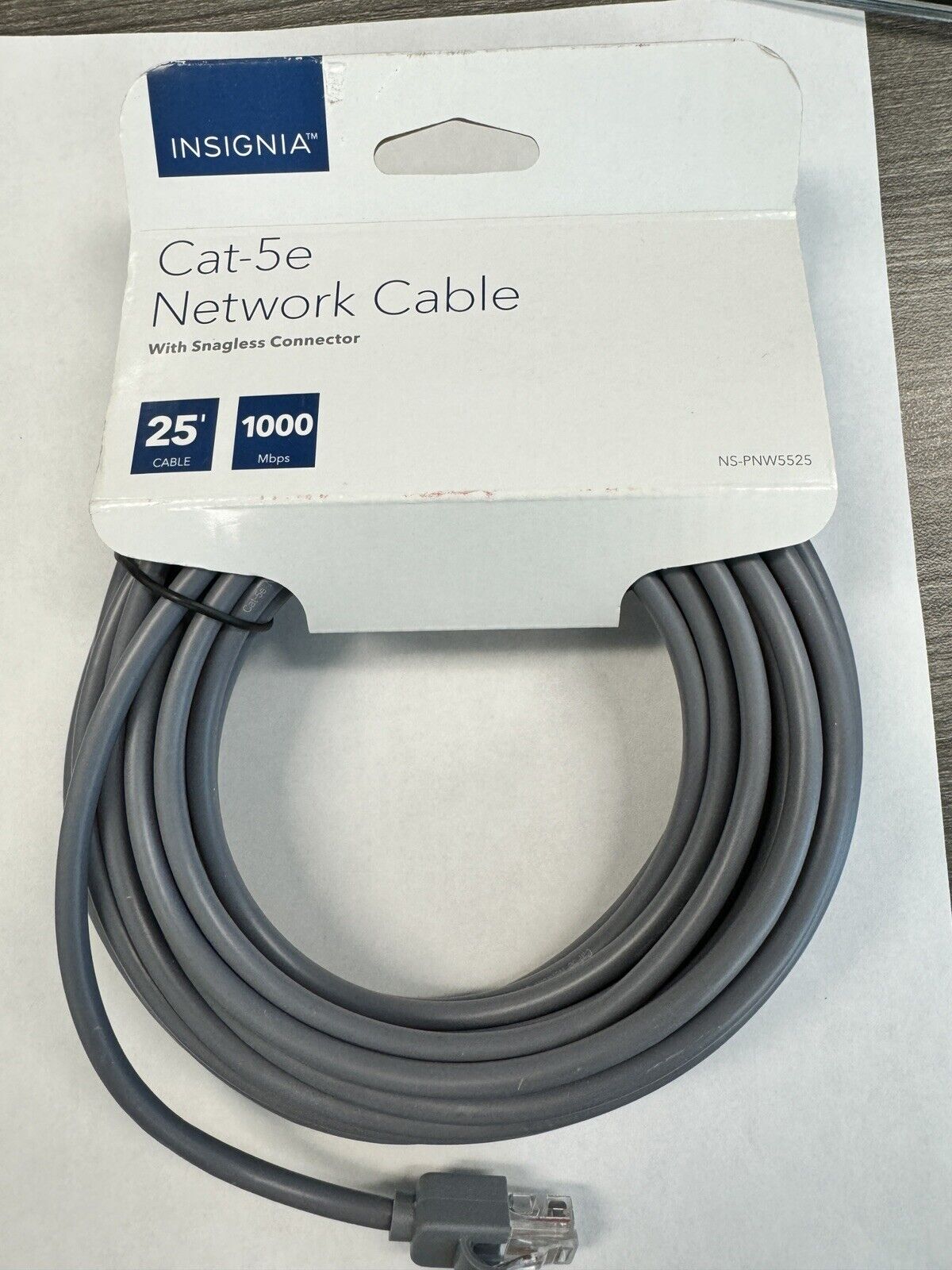insignia- 25\' Cat-5e Network Cable NS-PNW5525