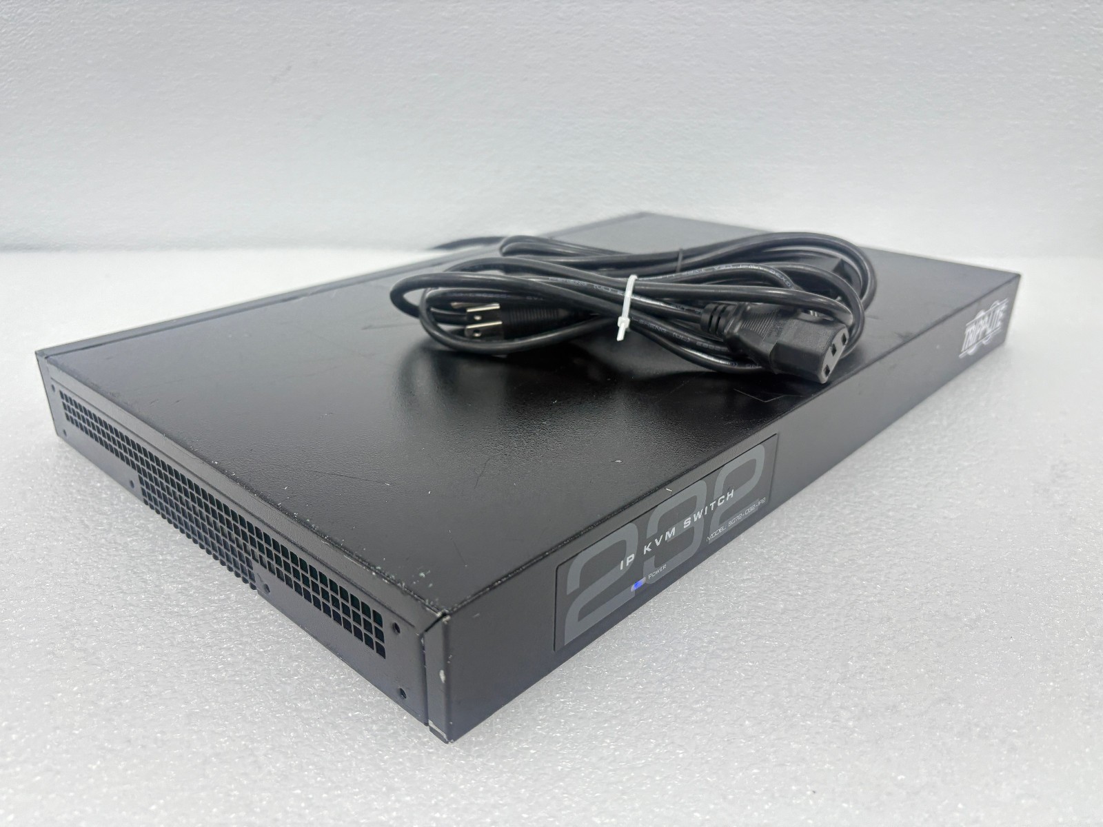 Pre Owned | Tripp-Lite B072-016-IP2 / AG-0099 16-Port CAT5 IP KVM Switch - Black