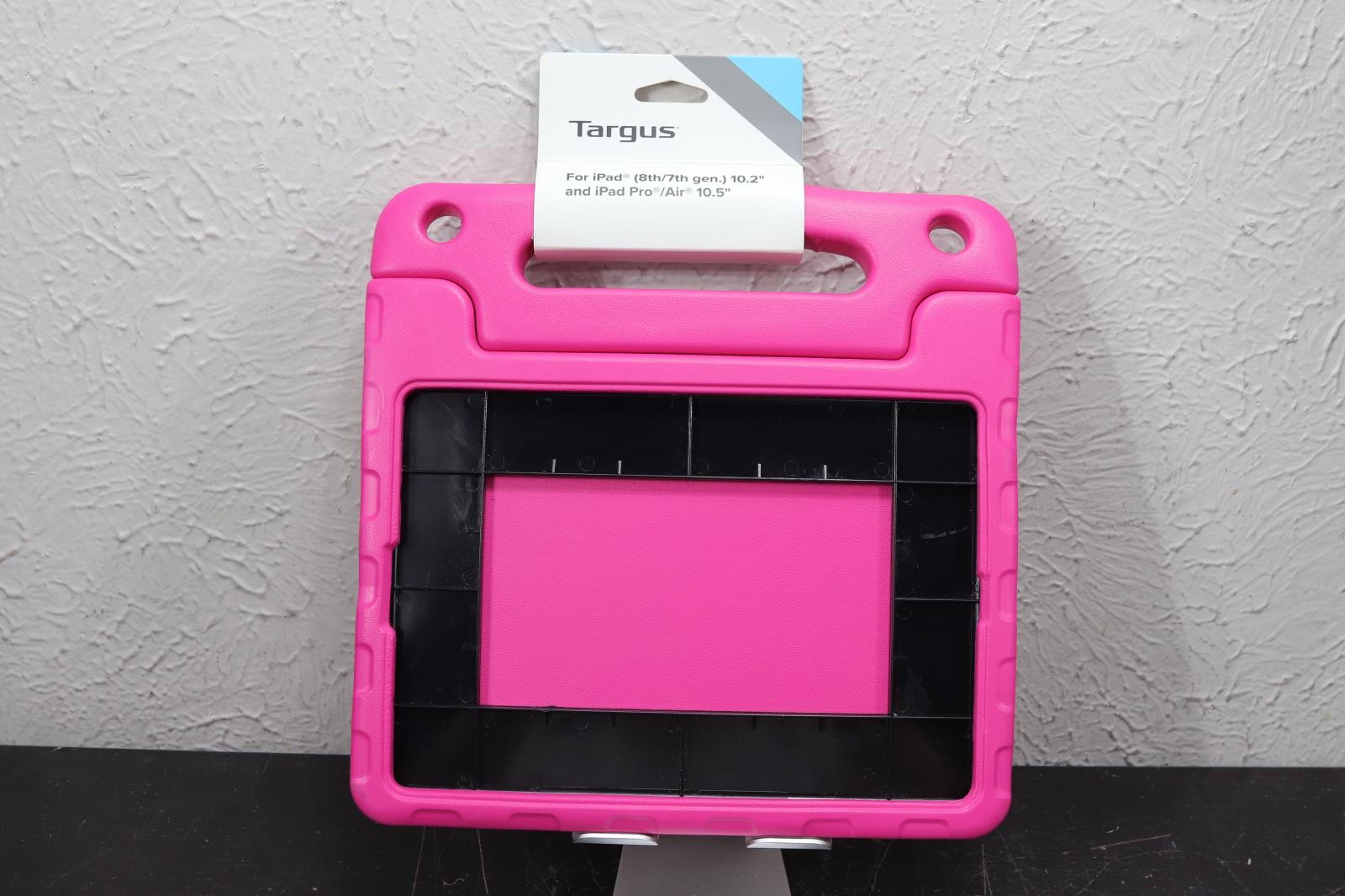 Targus THD51208GL-50 Kids Case For iPad 8th & 7th Gen 10.2",Pro / Air 10.5" Pink