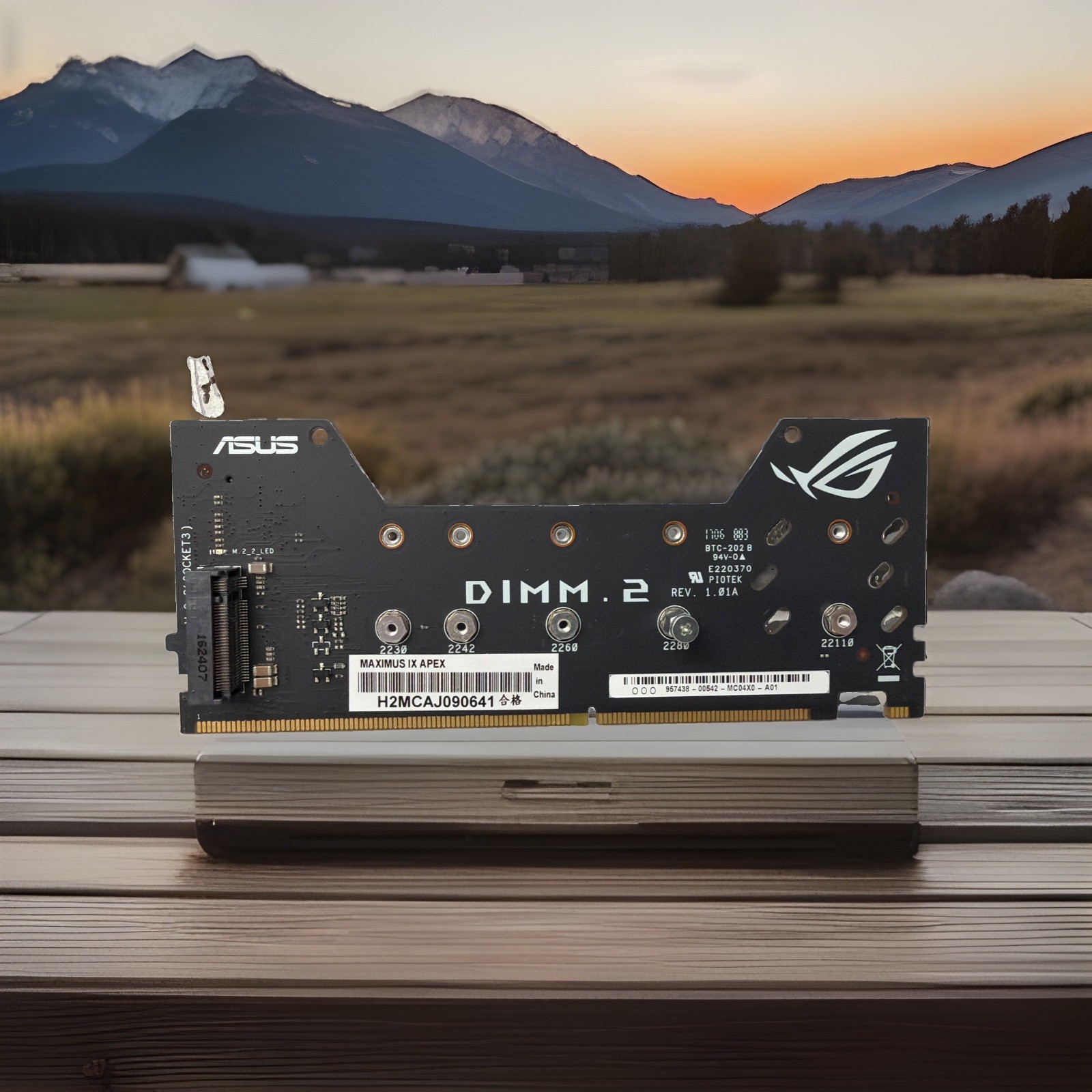 Asus ROG Zenith Extreme ROG DIMM.2 Riser Card Adapter