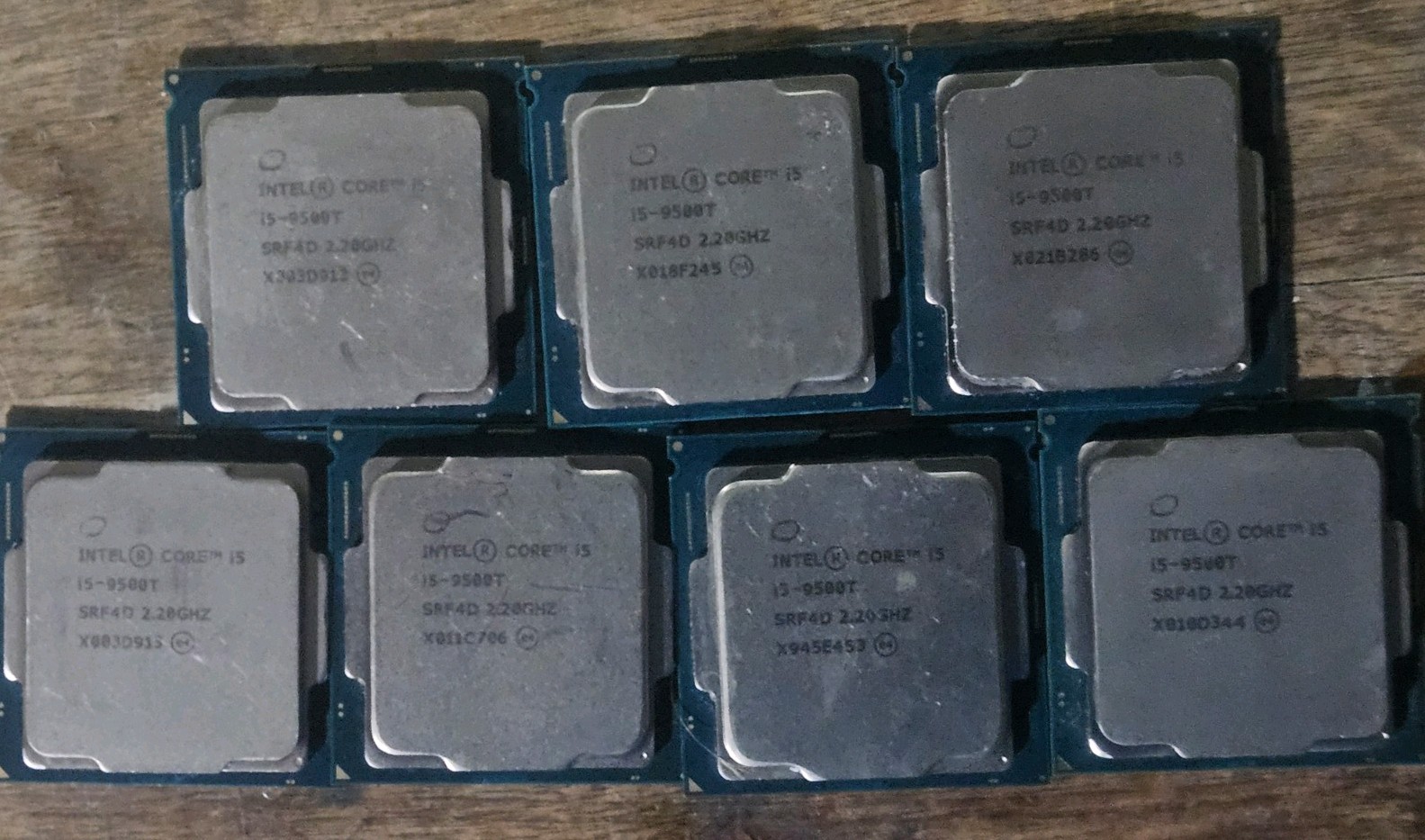 LOT OF 7 MISSING CHIPS  Intel Core i5-9400T Processor (SRF4D) PARTS/REPAIR