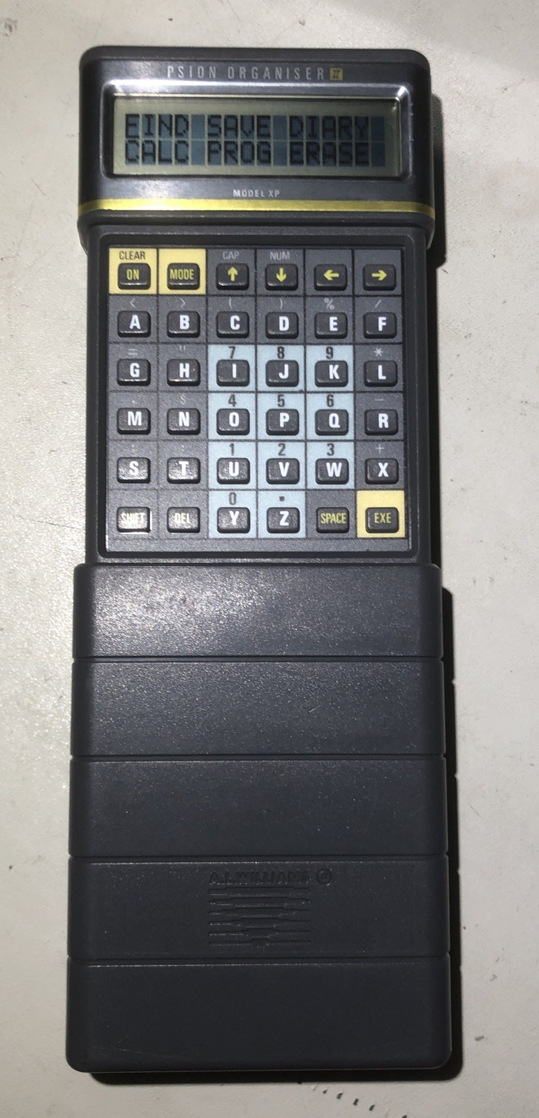 Psion Organiser II Model XP Handheld Pocket Computer PDA Organizer Made In UK
