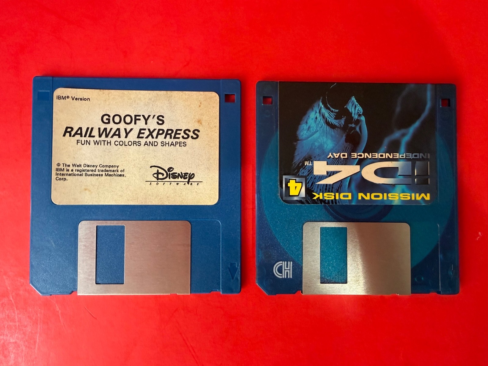 Disney Software / Independence Day Disk 4 Lot of 2 PC / IBM Software