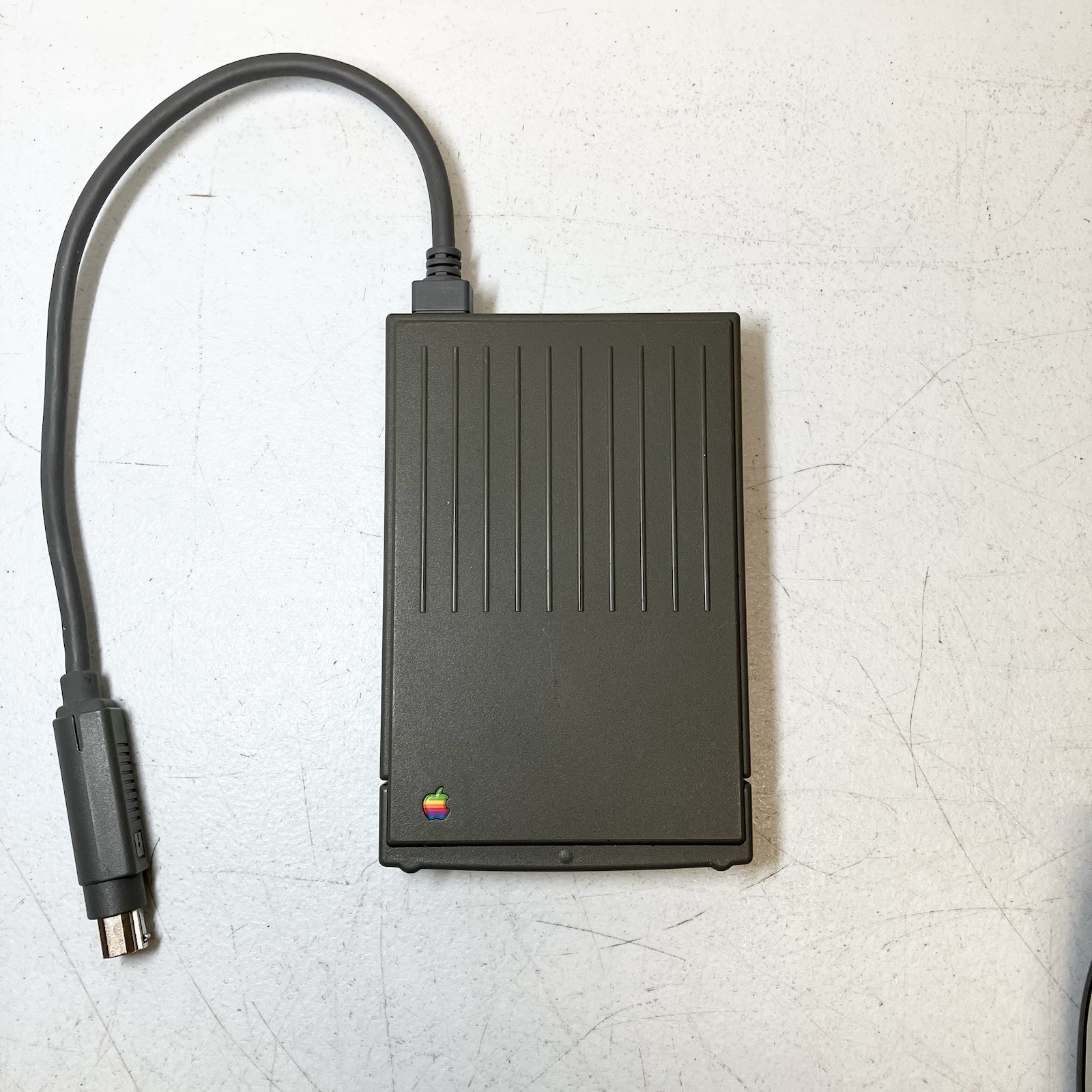 Vintage Apple Macintosh HDI-20 External 1.4MB Floppy Disk Drive