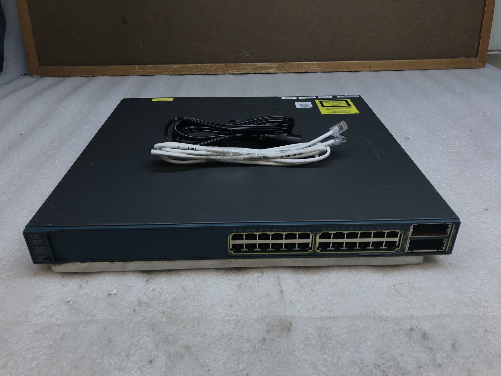 Cisco WS-C3560E-24PD-S V01 24-Port Gigabit PoE 450W IP Base 10G Tested