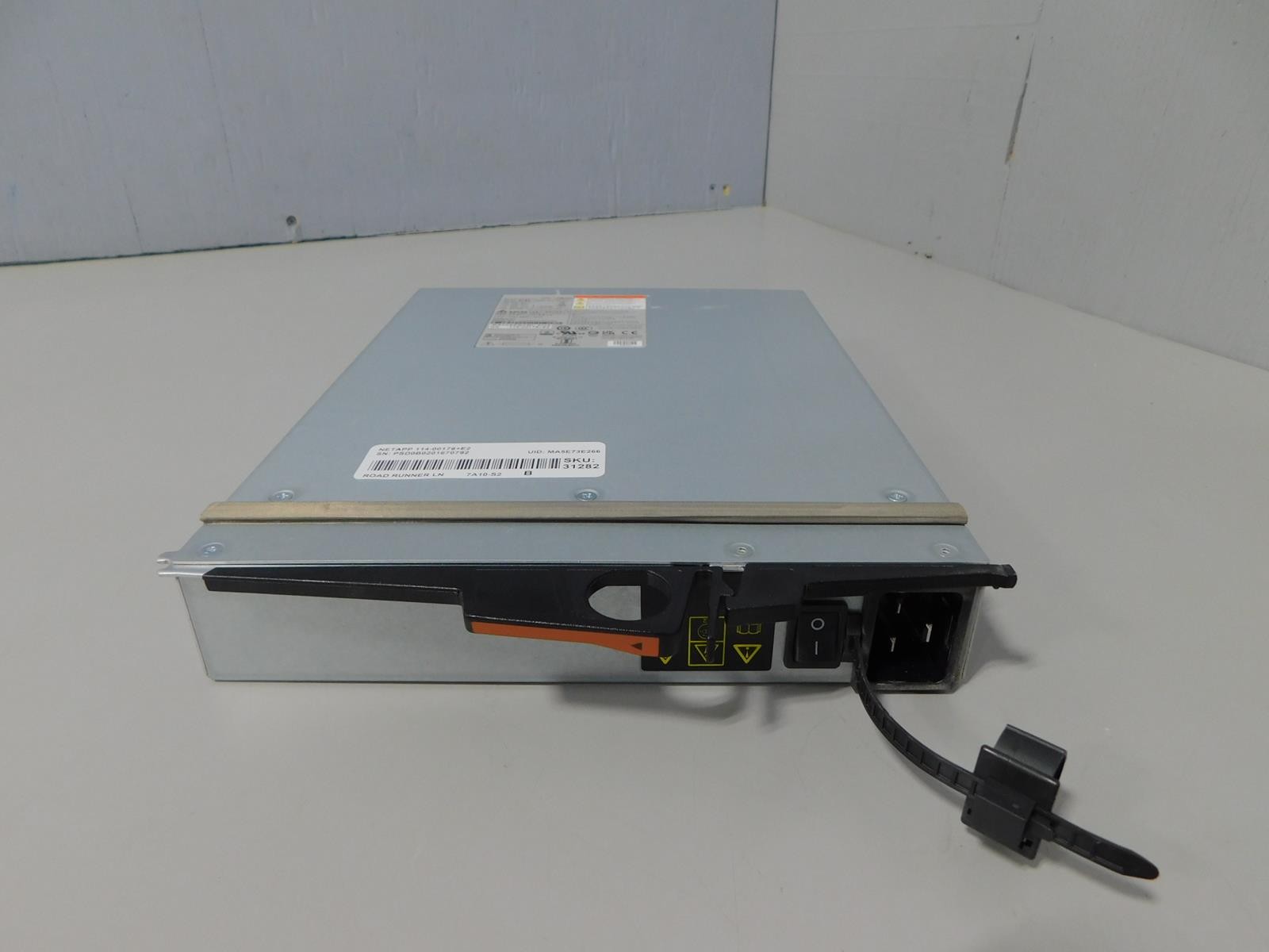 NETAPP 114-00176 114-00176+E2 2325W AC Power Supply for DE460c/E2860