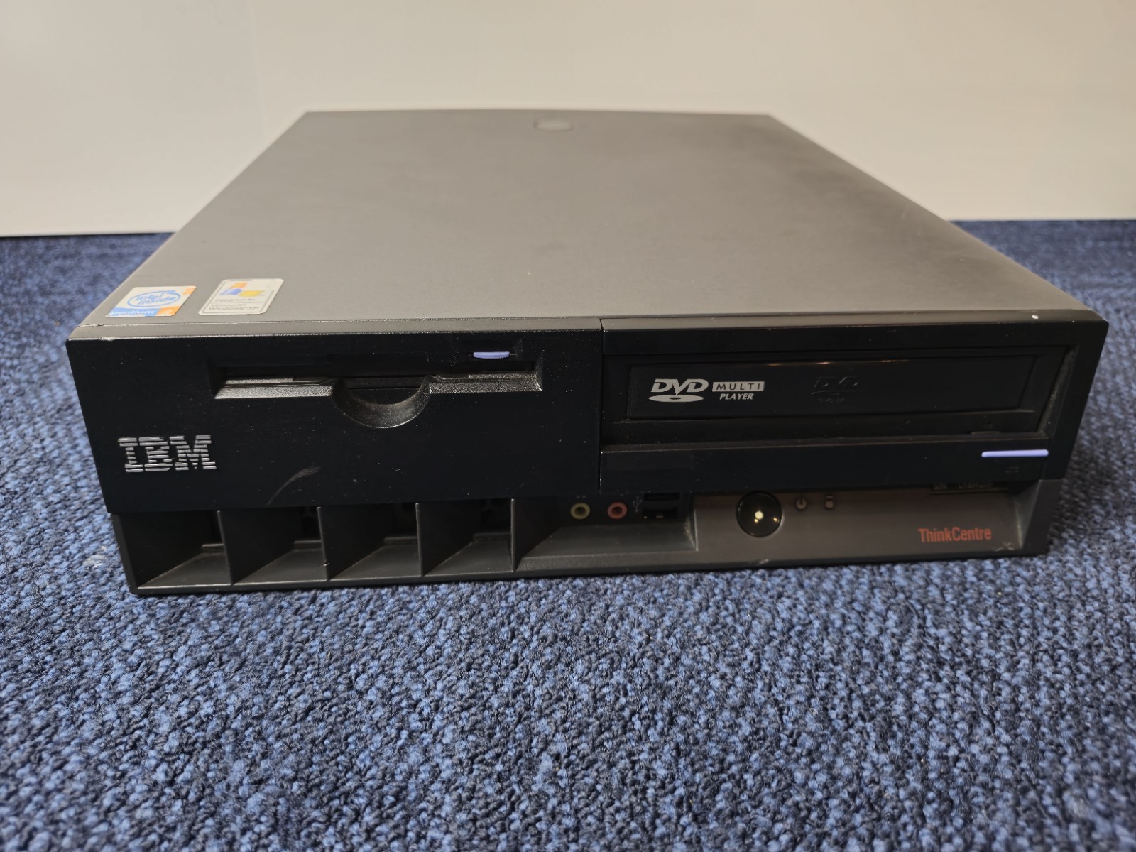 IBM ThinkCentre Tower PC Pentium 4 Powers On | No HDD