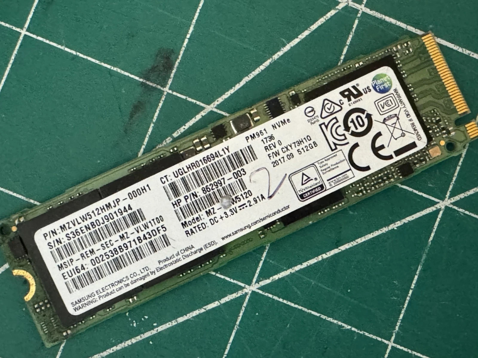 SAMSUNG 512Gb M.2 SSD Solid State Drive PM961 NVMe MZ-VLW5120 MZVLW512HMJP-000H1