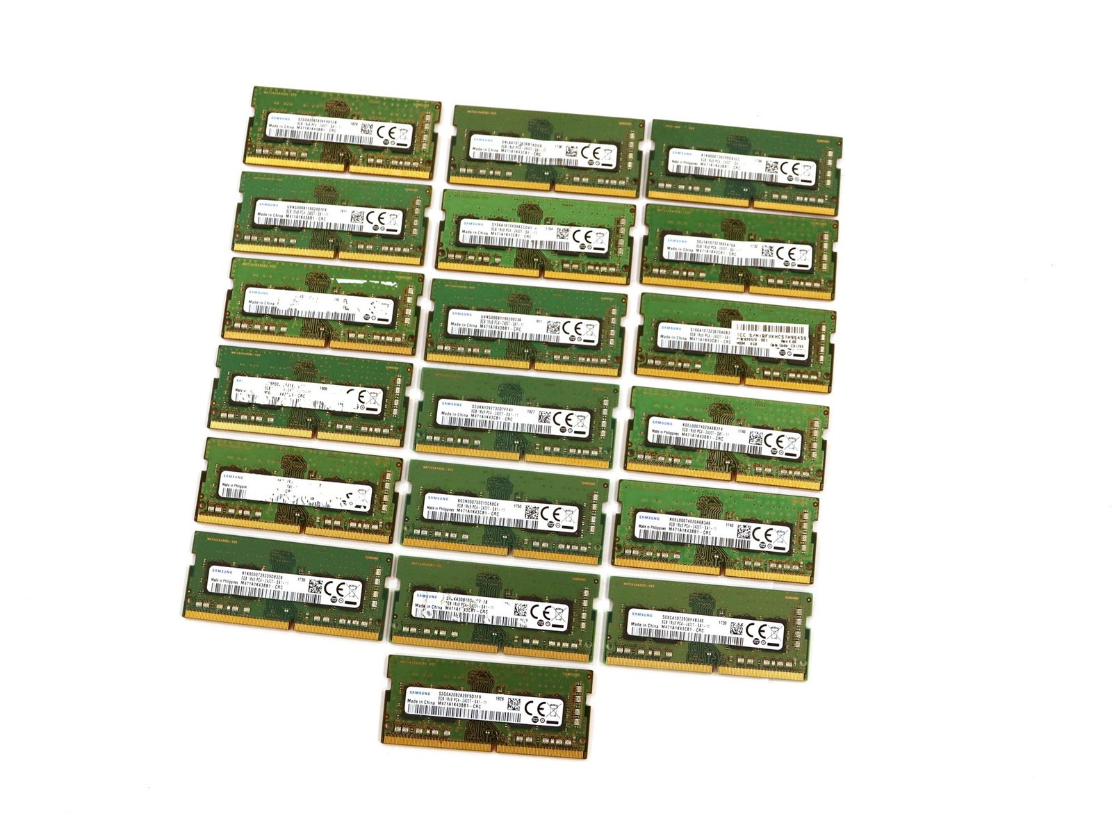Samsung Lot (19x8GB) DDR4 PC4-2400T 1Rx8 SODIMM Laptop RAM Memory