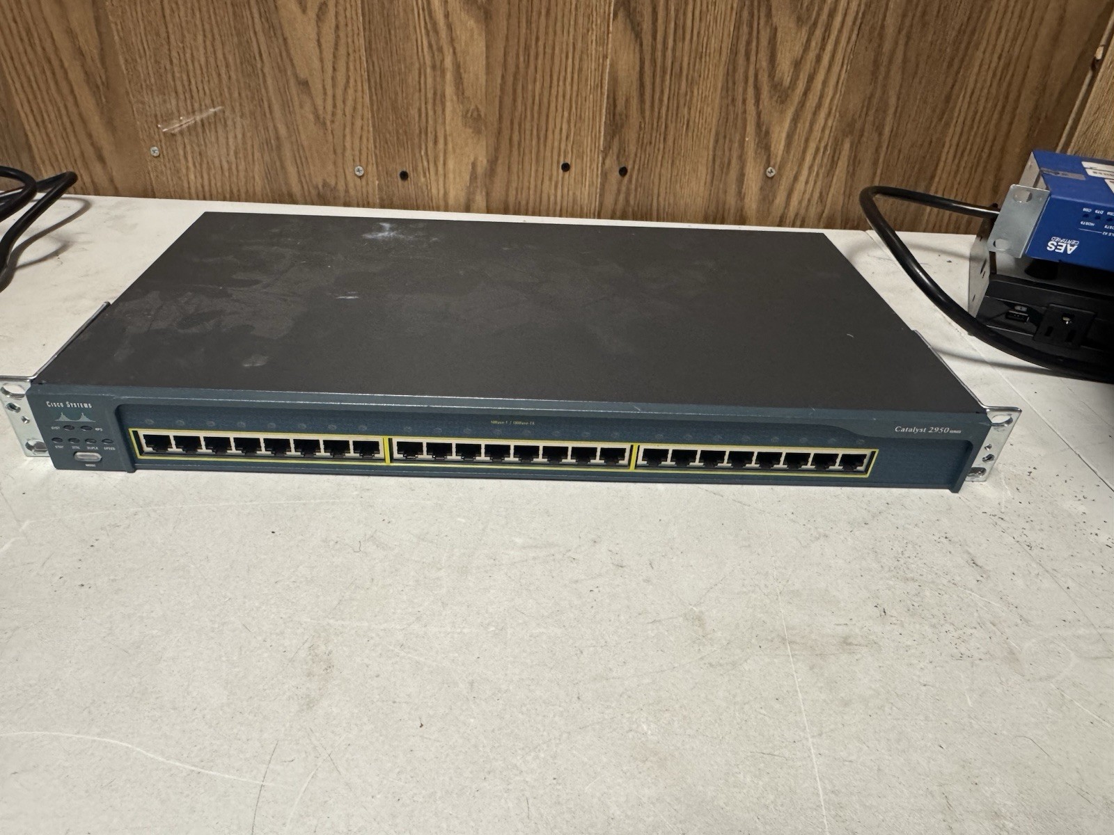 Cisco Catalyst 2950 Series 24-Port Fast Ethernet Switch WS-C2950-24 Tested Works