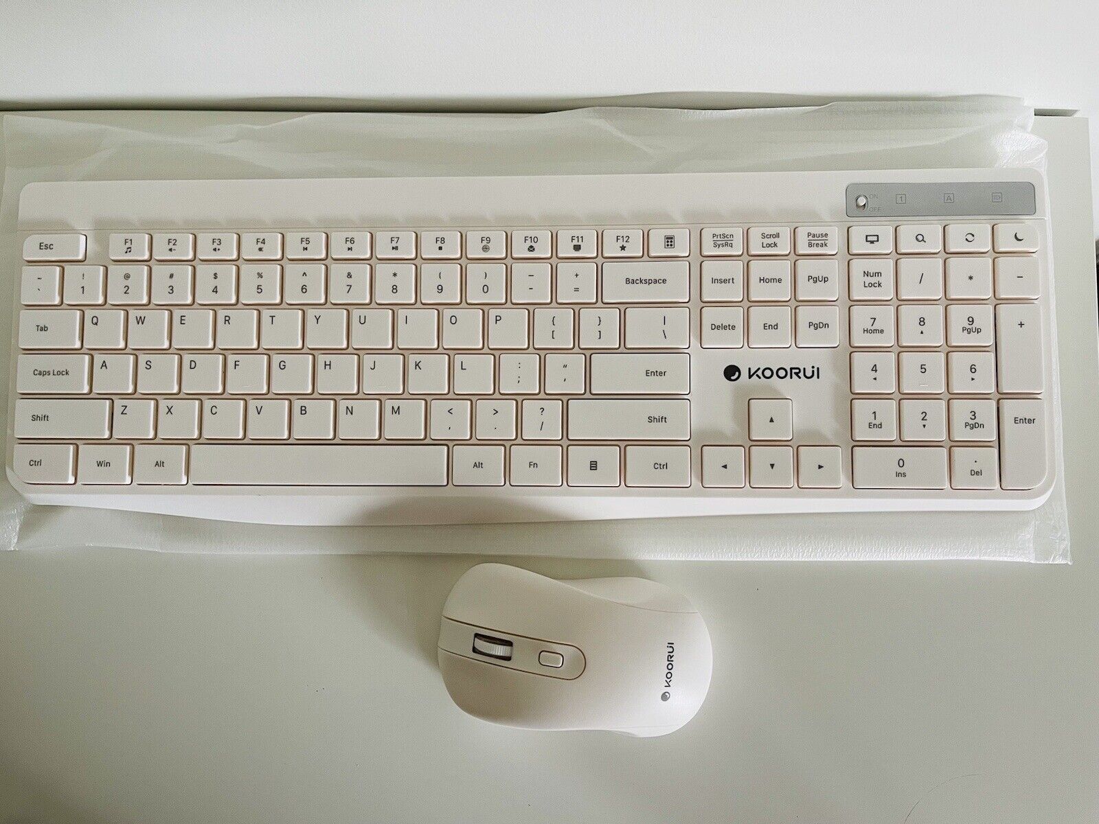 Koorui Wireless Fullsize Keyboard and Mouse Combos,2.4g usb Silent Keystrokes