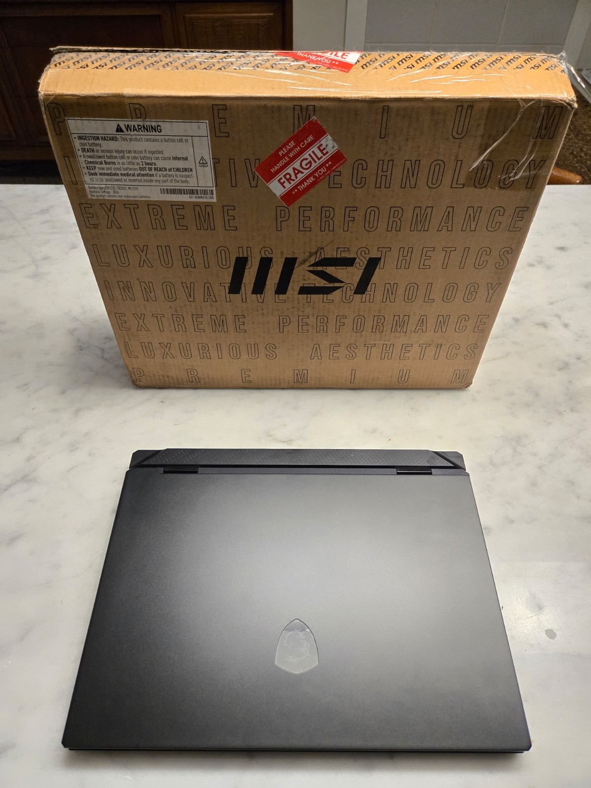 MSI Raider 18 HX 18" Gaming Laptop (i9-14900HX | RTX 4070 | 32GB | 1TB) - Mint