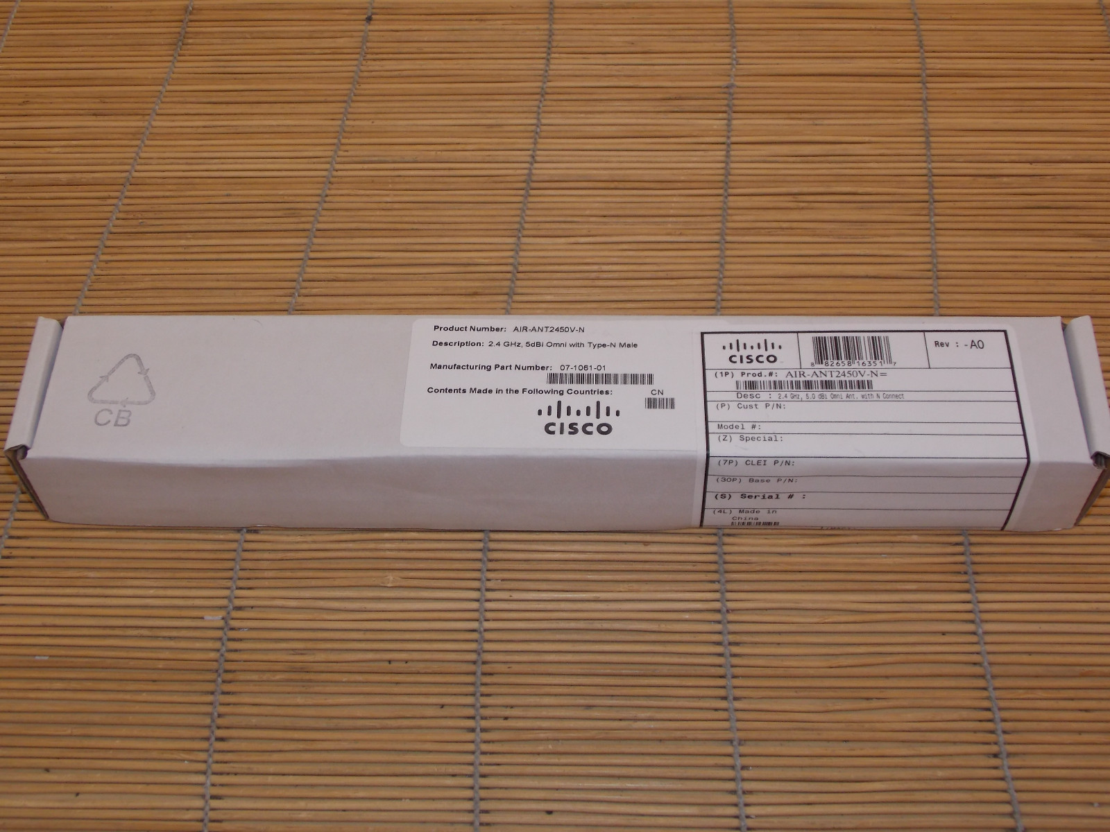 NEW Cisco AIR-ANT2450V-N 5-dBi Omnidirectional Antenna NEW ORIGINAL PACKAGING UNOPENED