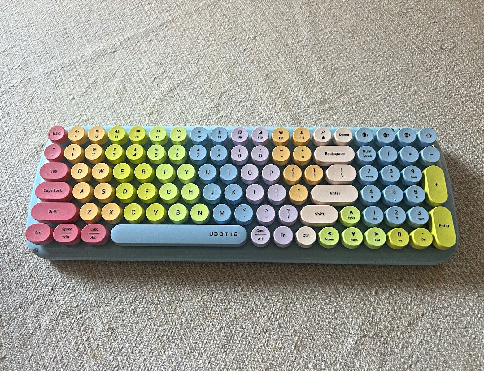 UBOTIE SK-646BT Multicolor Bluetooth Keyboard QWERTY English Layout