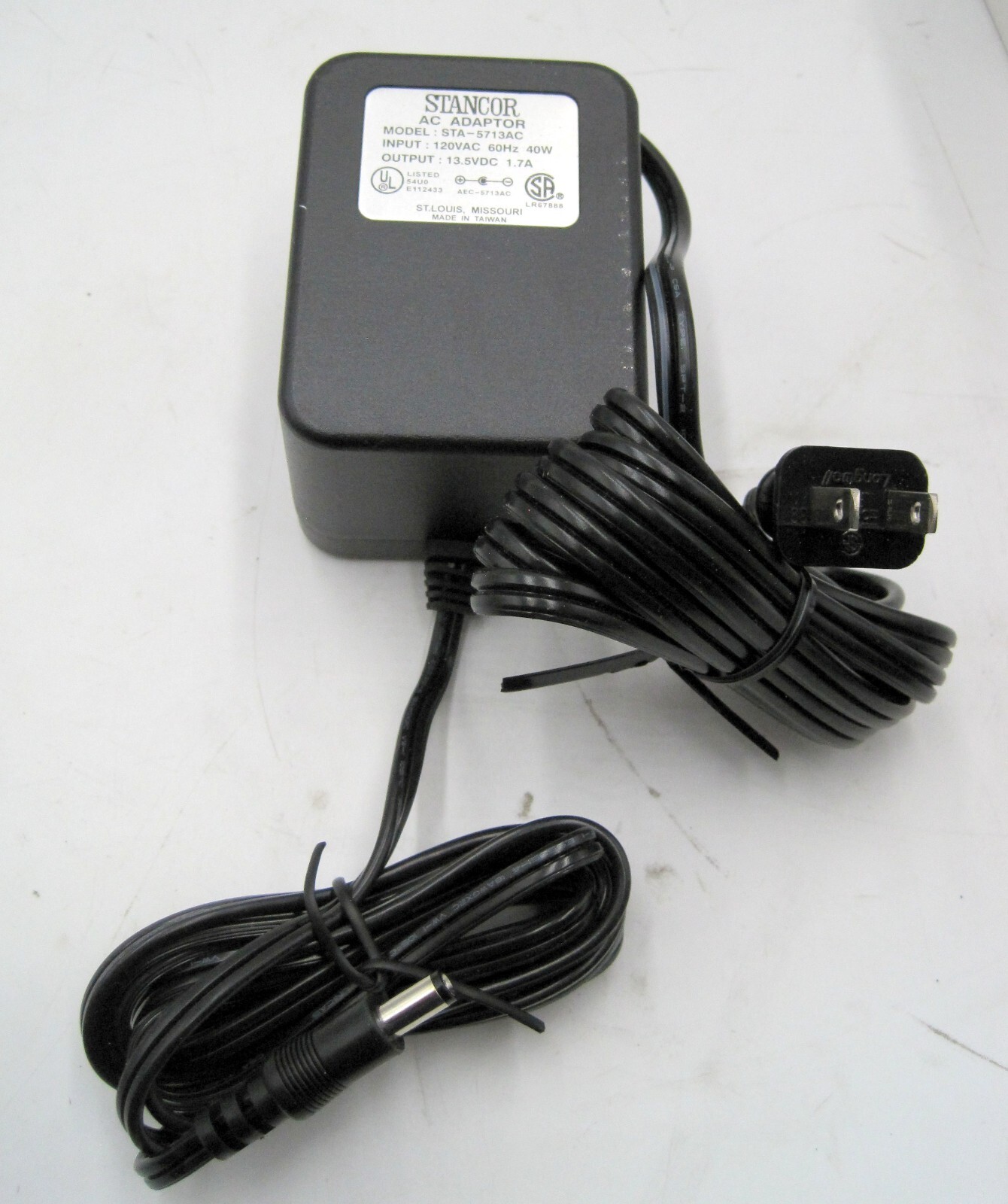 Stancor AC Adaptor 120VAC 60Hz 40W, 13.5VDC 1.7A STA-5713AC NEW