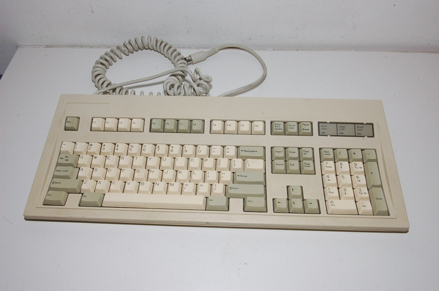 Vintage Keytronic E03435 Mechanical Clicky Keyboard IBM PC AT Beige