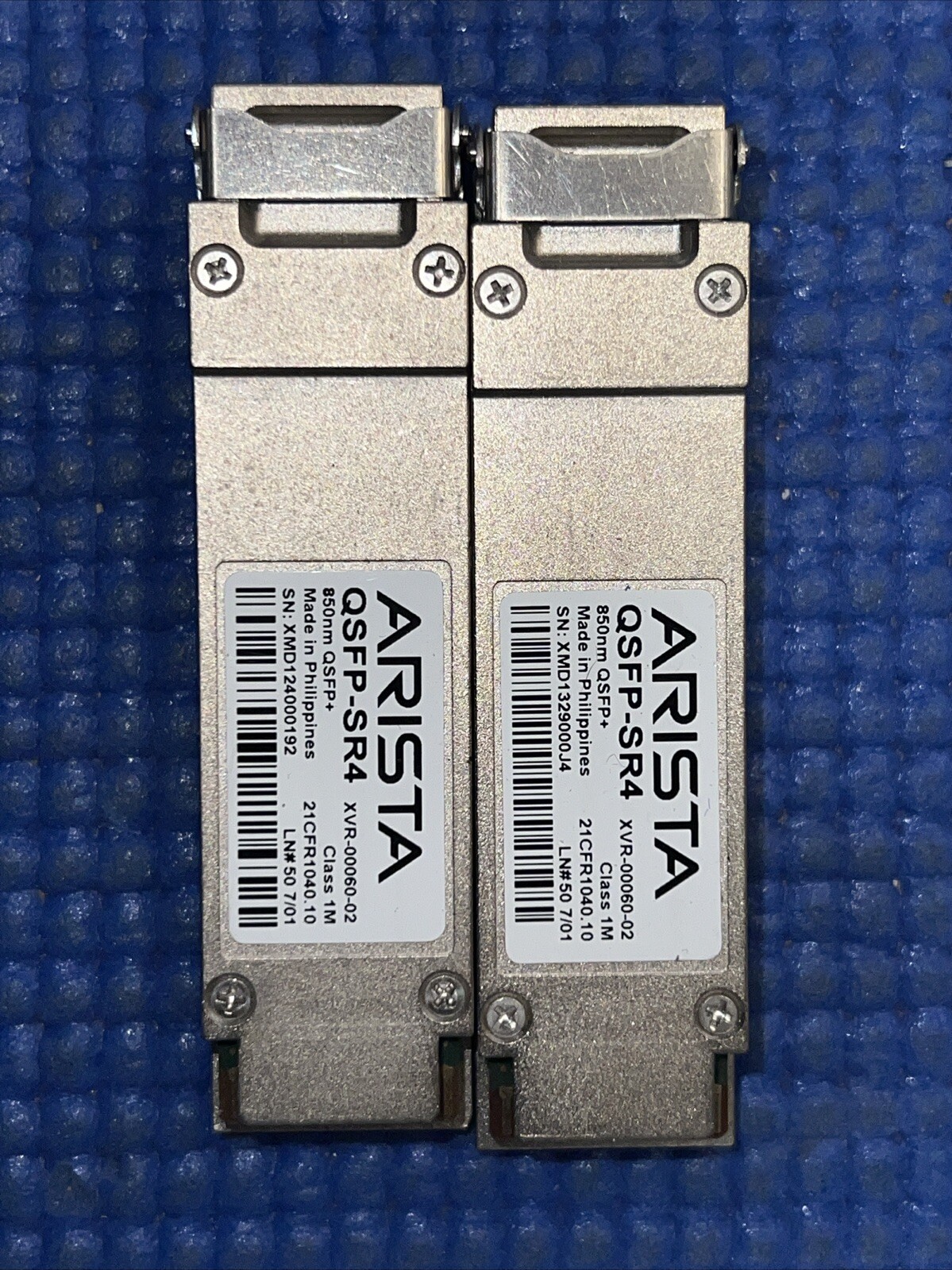 2) Arista | QSFP-SR4 XVR-00060-02 QSFP-SR4 40GBase 850nm QSFP+ 40G Transceiver