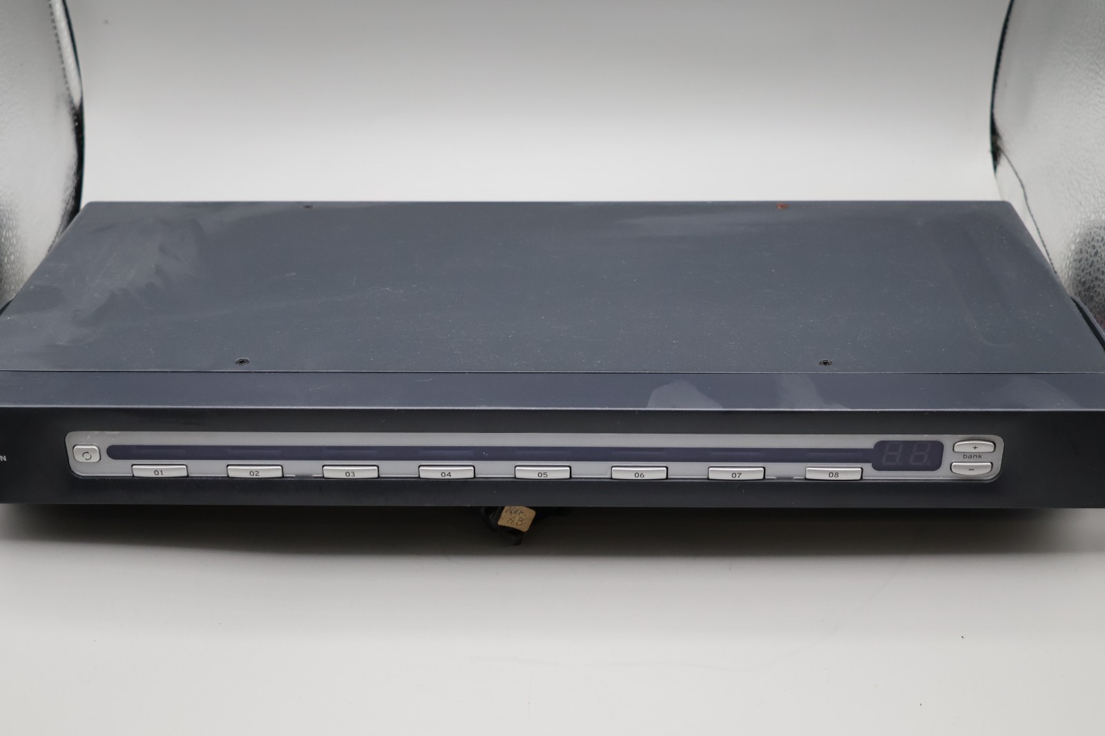 F1DA108T Belkin OmniView PRO2 8-Ports External KVM Switch P81041-A