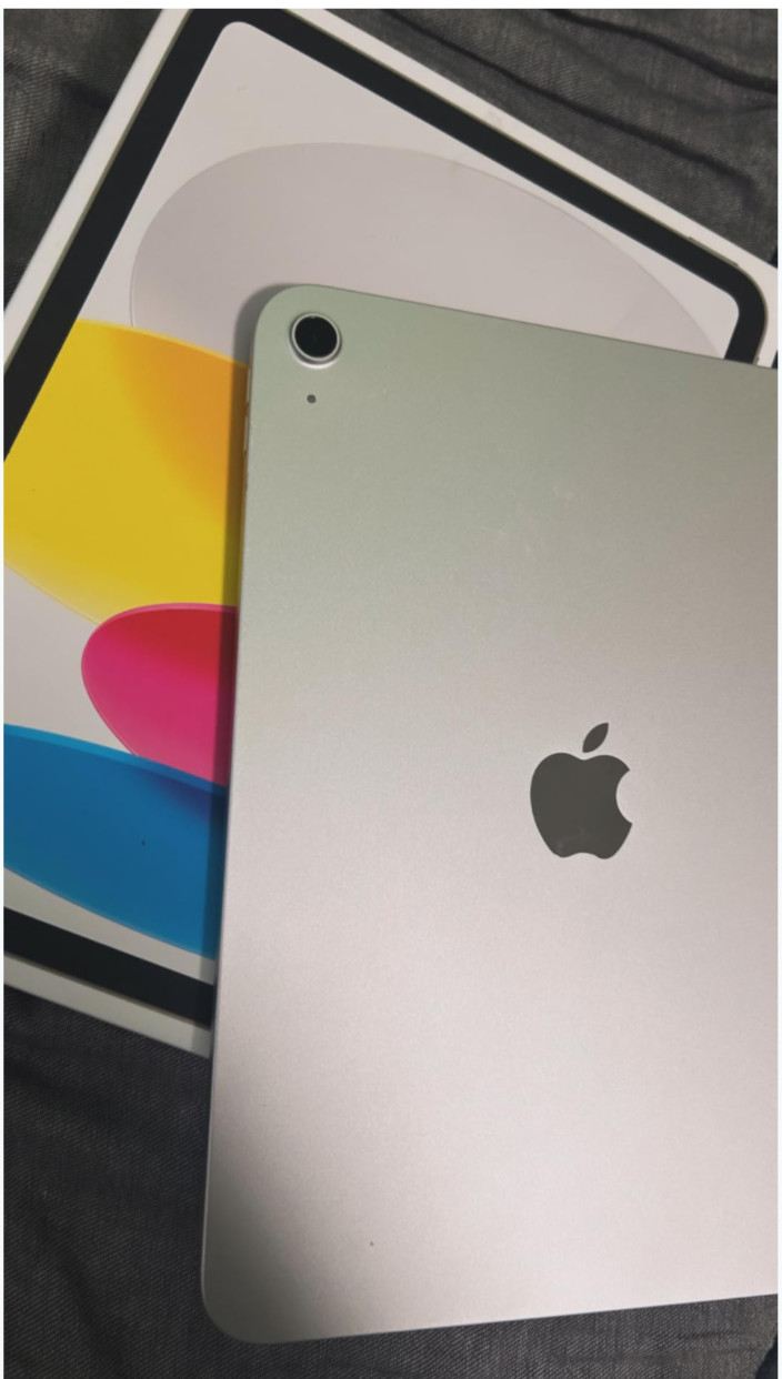 Apple iPad 11-inch: A16, Liquid Retina, 128GB, Wi-Fi 6, 12MP, Silver