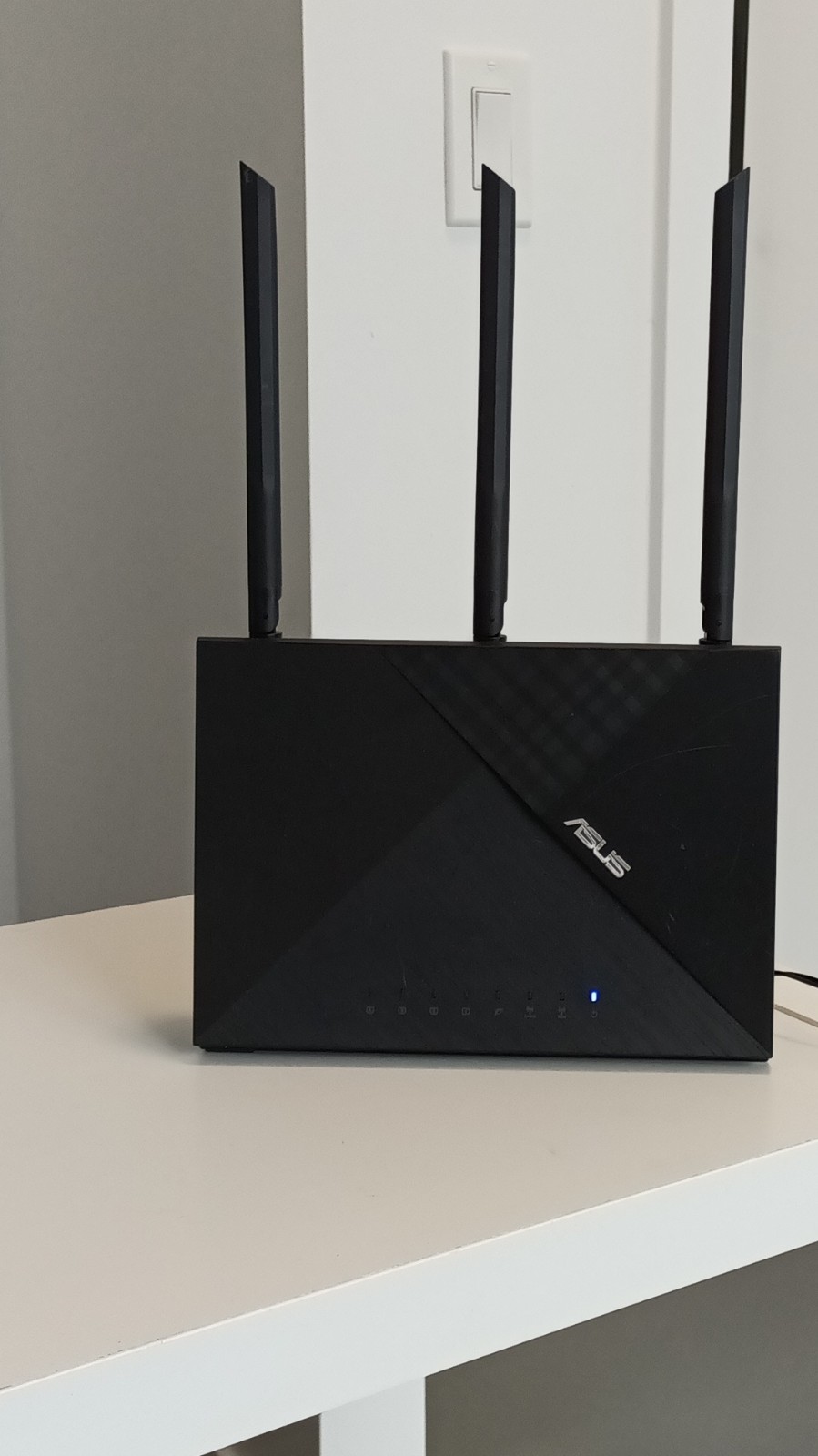 ASUS RT-AC68U AC1900 Dual-Band Gigabit Router, 4 LAN, USB 3.0, Black