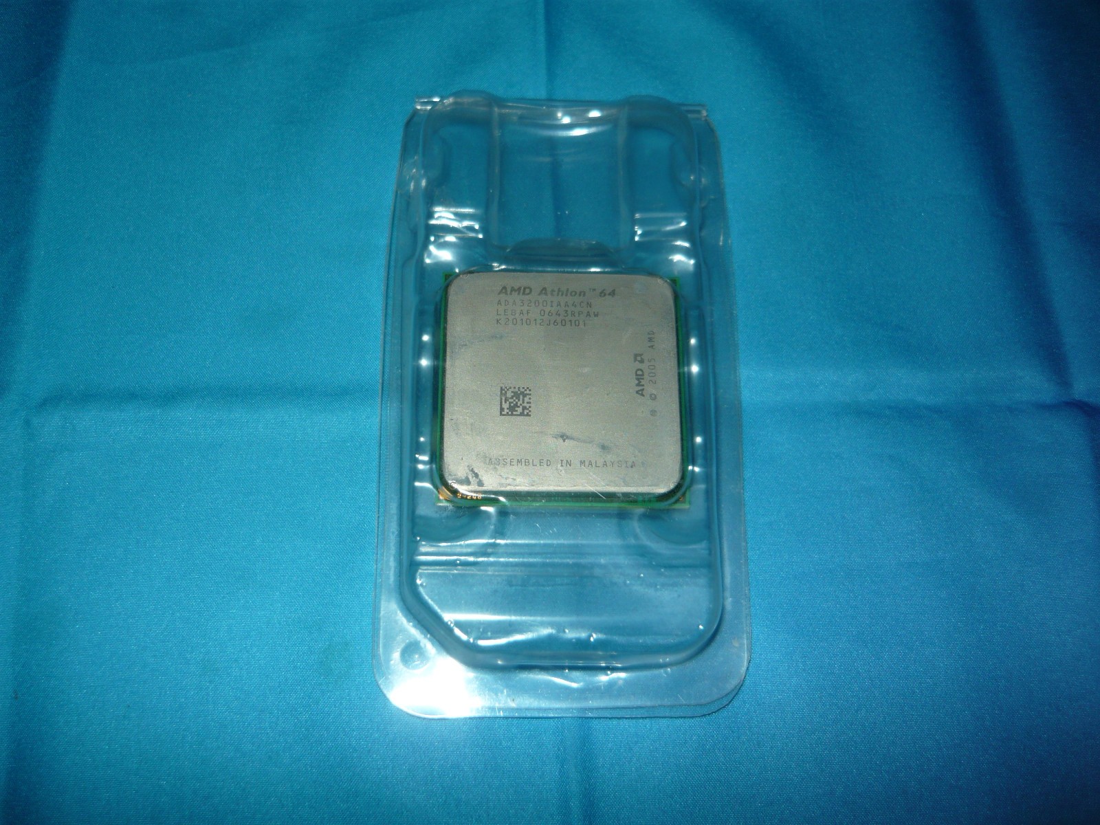AMD Athlon 64 3200 2.0GHz Socket AM2 ADA3200IAA4CN Used