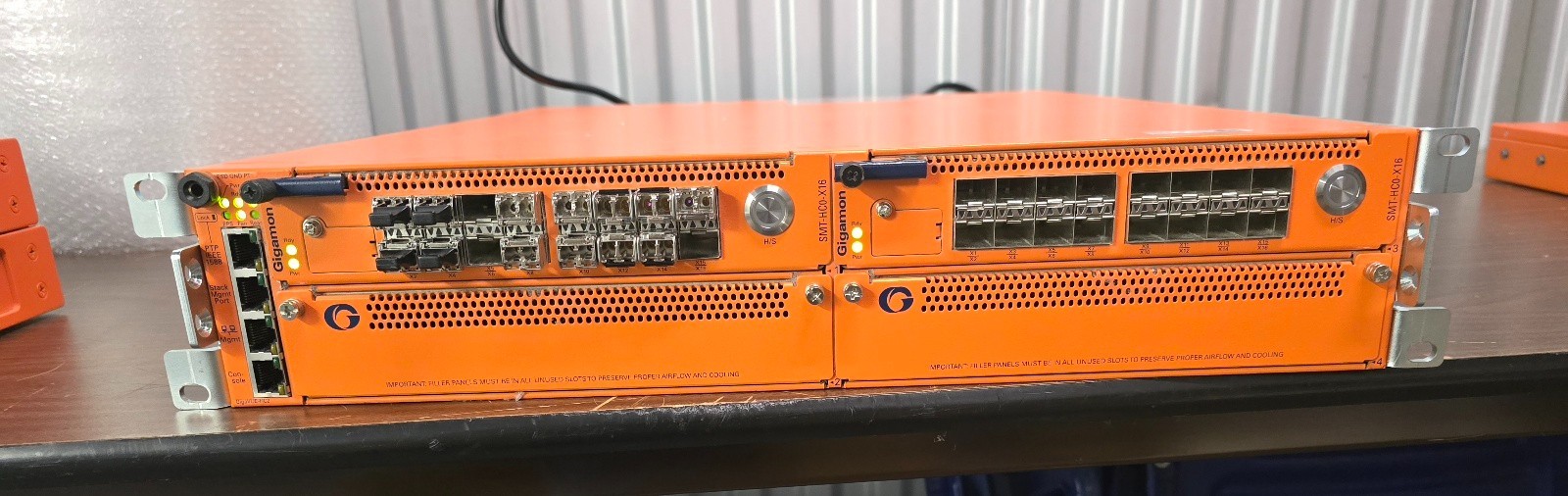 GVS-HC201: Gigamon GigaVUE-HC2 Network Switch w/dual SMT-HC0-X16 modules
