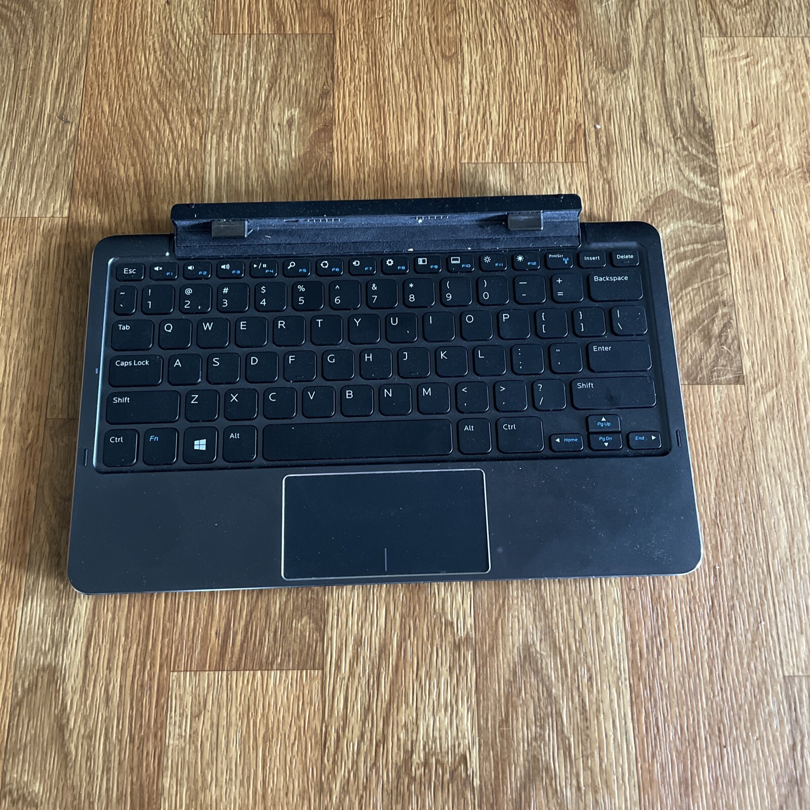 Dell 0D1R74 Venue 11 Pro 5130 7130 7139 7140 Mobile Tablet Keyboard Dock Station
