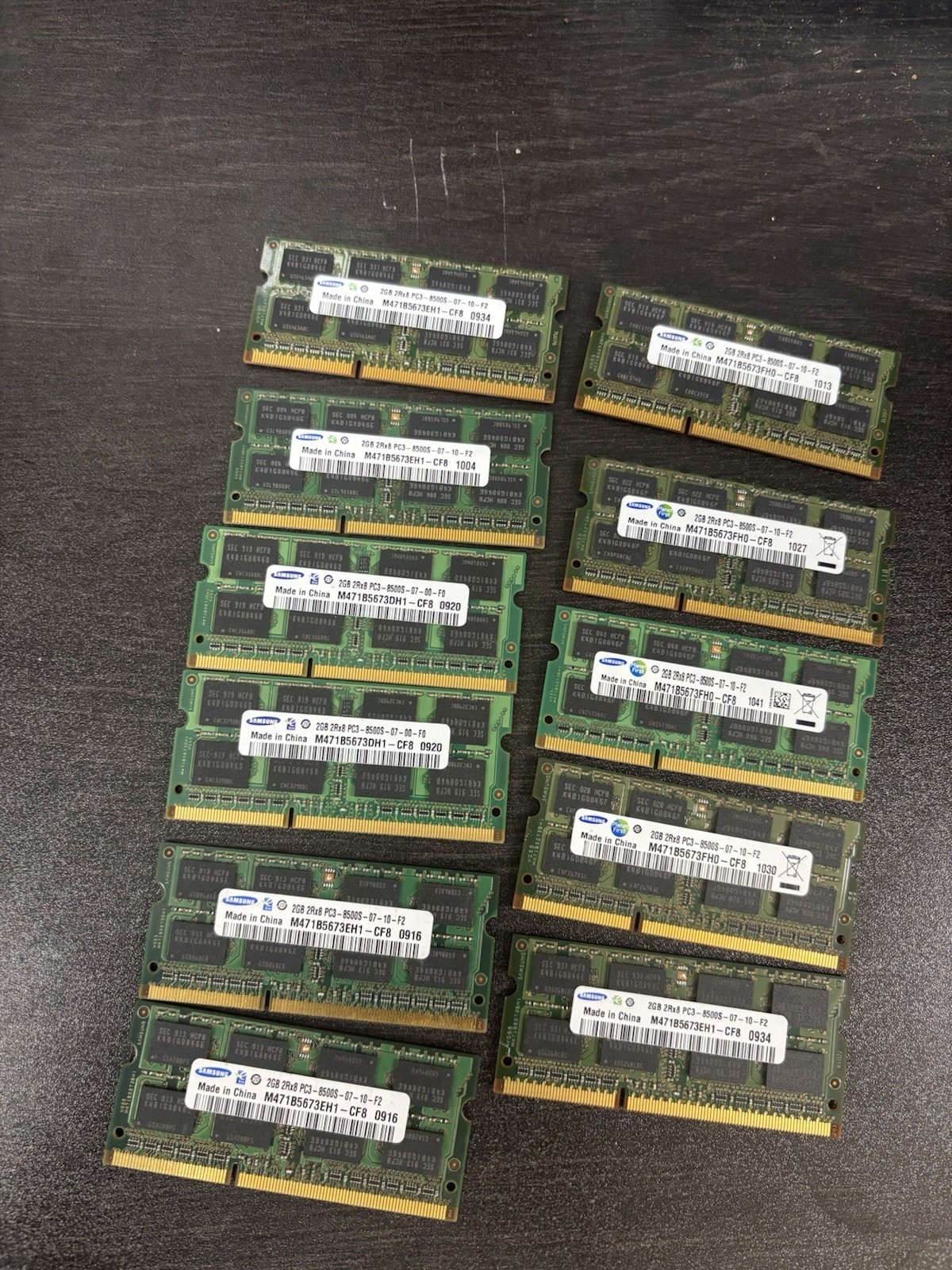 Samsung 2GB DDR3 PC3-8500S 1066MHz Laptop SO-DIMM RAM  Lot of 11 22gigs