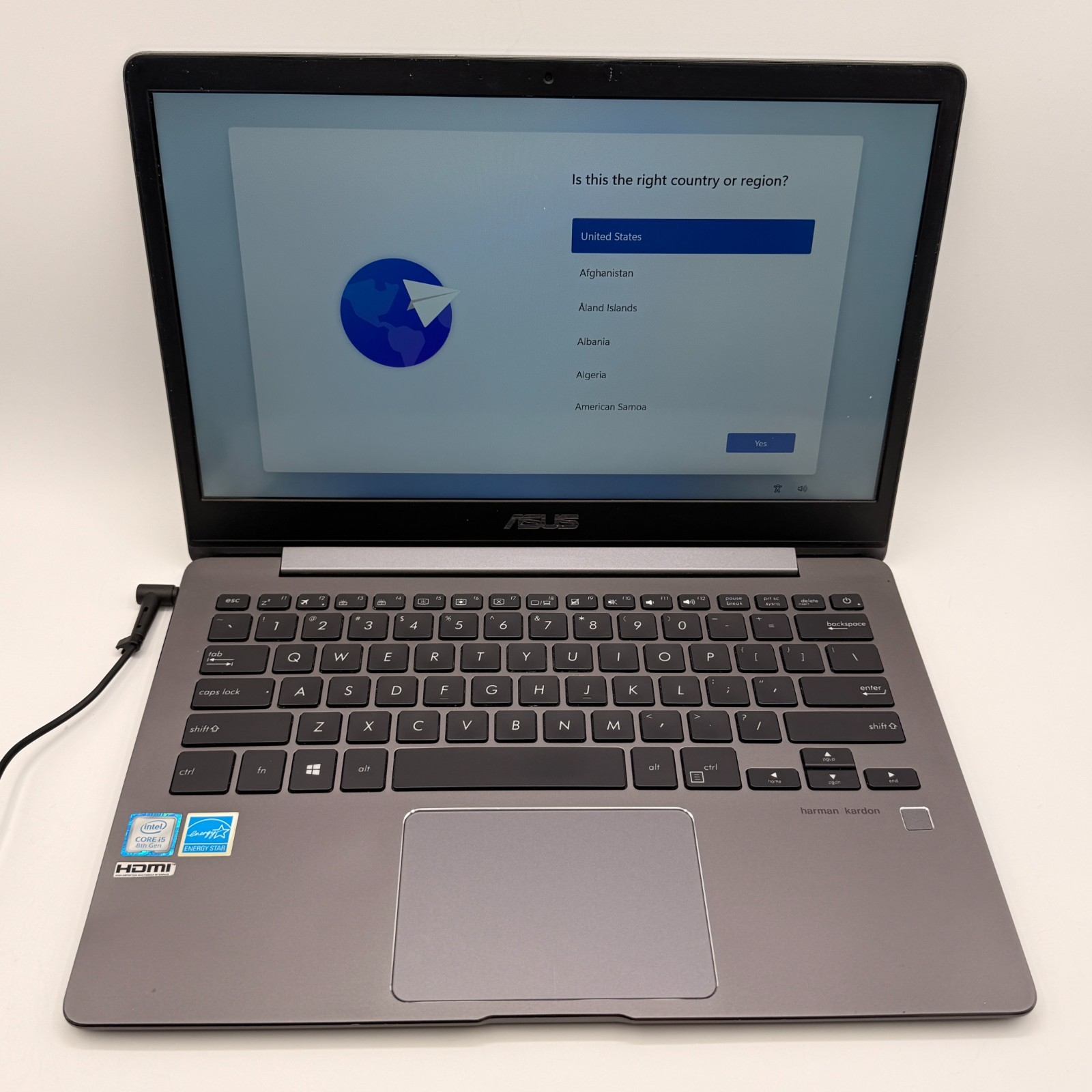ASUS ZenBook UX331F i5-8265U 8GB 256GB SSD Win 11 Pro Bad Battery + Charger