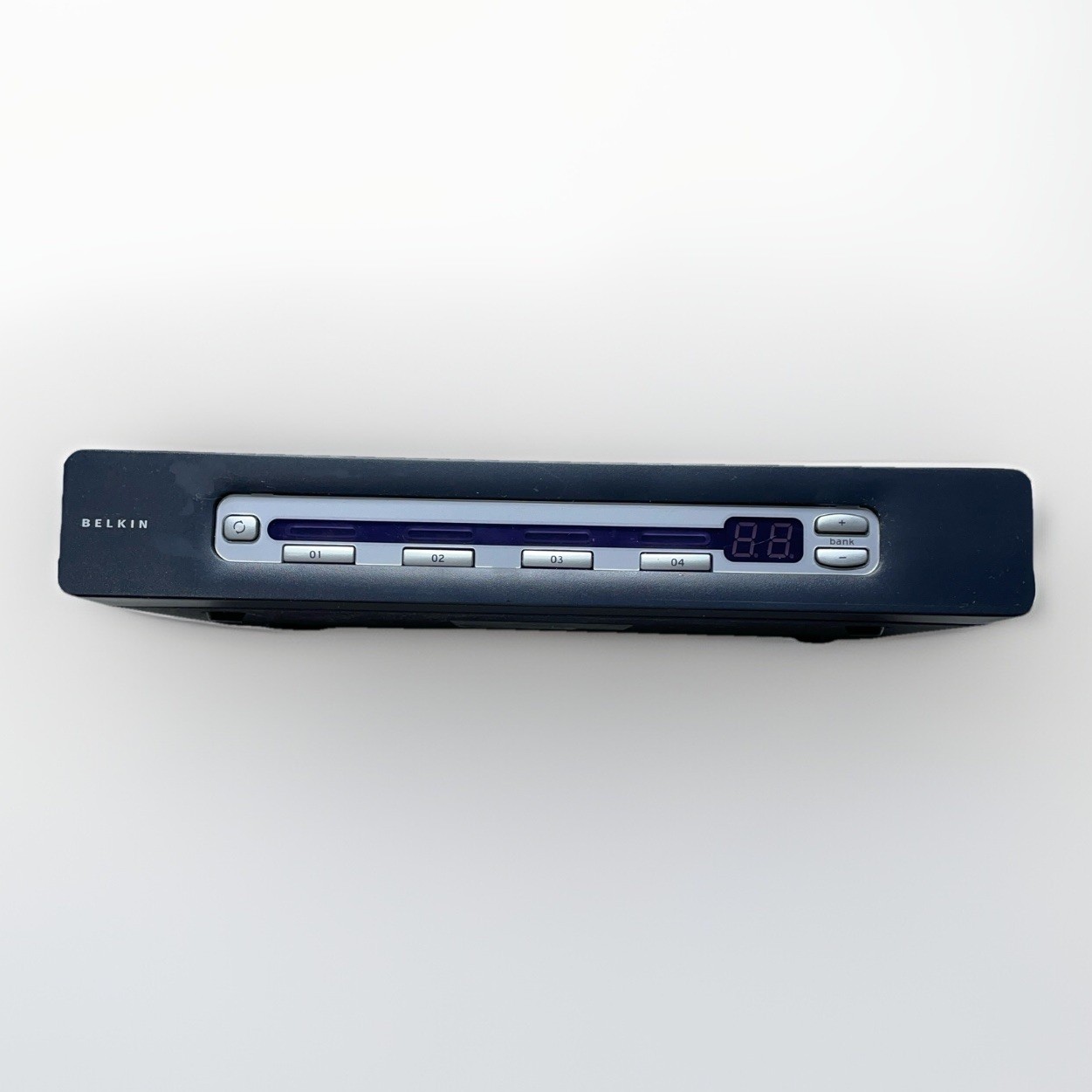 Belkin OmniView Pro2 4 Port KVM Switch F1DA104T PS/2 USB VGA OSD Rackmount