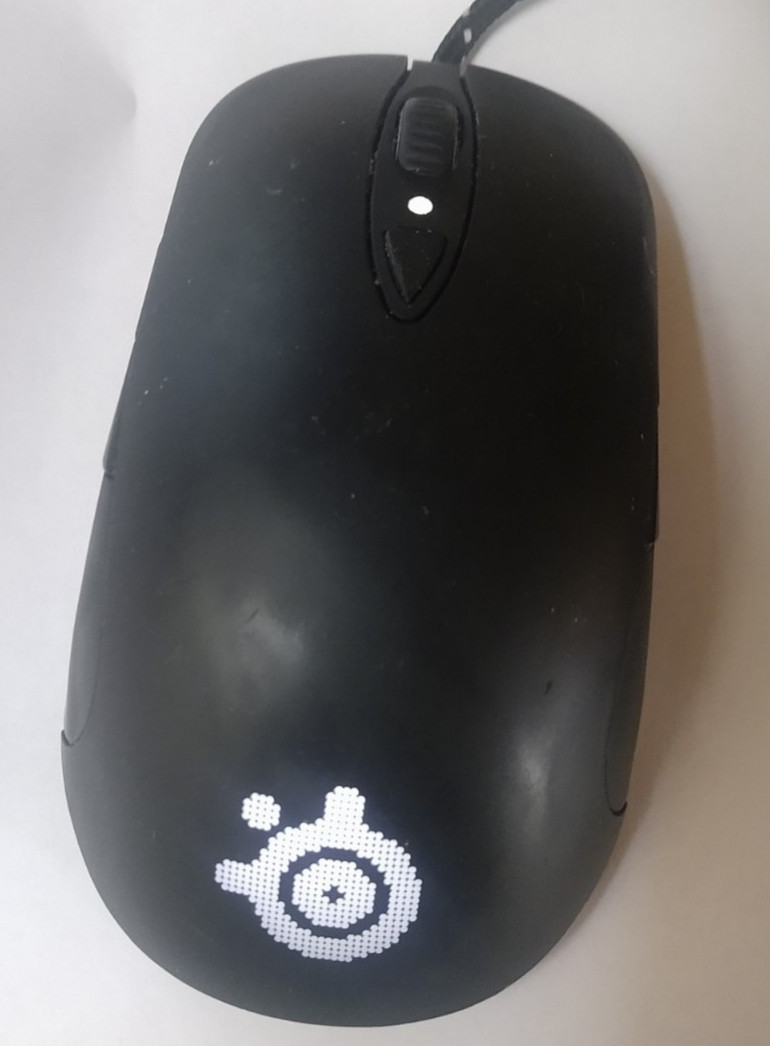 SteelSeries RAW Rubberized Grip Laser USB Gaming Mouse 8 Button M-00001 62155