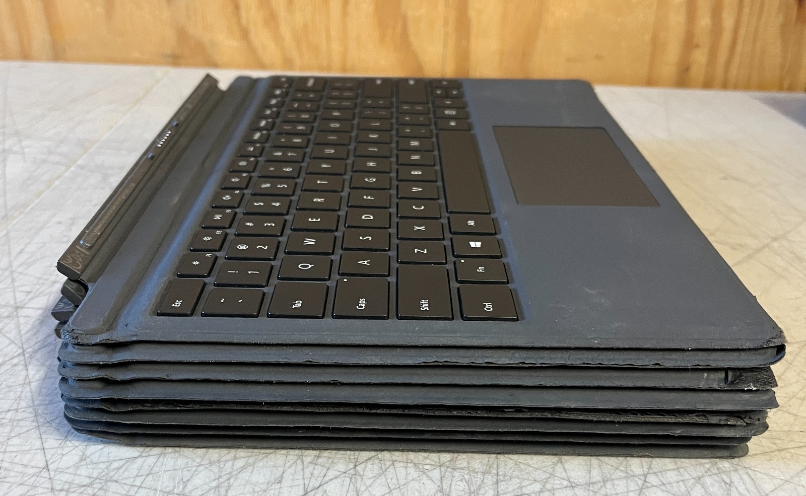 *Lot of 8* Genuine Microsoft Surface Pro 4/5/6/7 Keyboards Model 1725