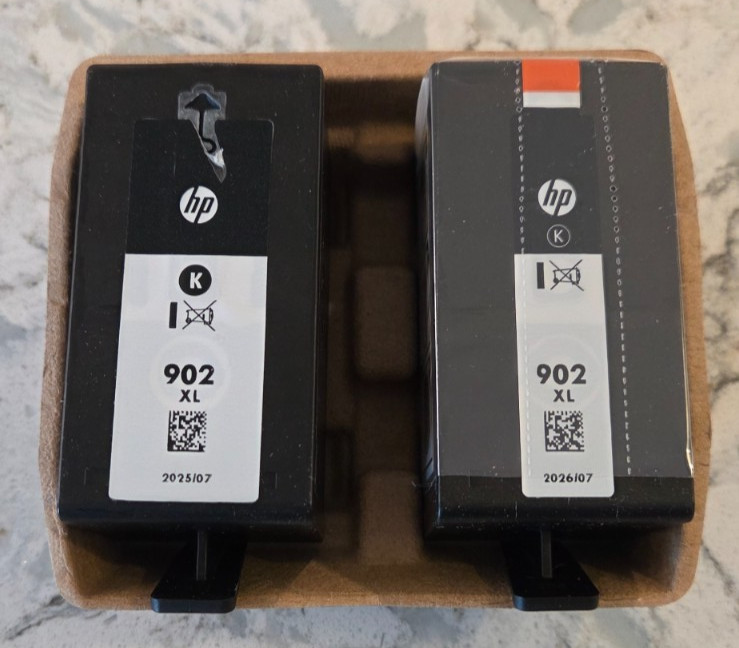 New HP 902XL Genuine Black Ink Printer Cartridge Date 2025 - 2026 Lot of 2