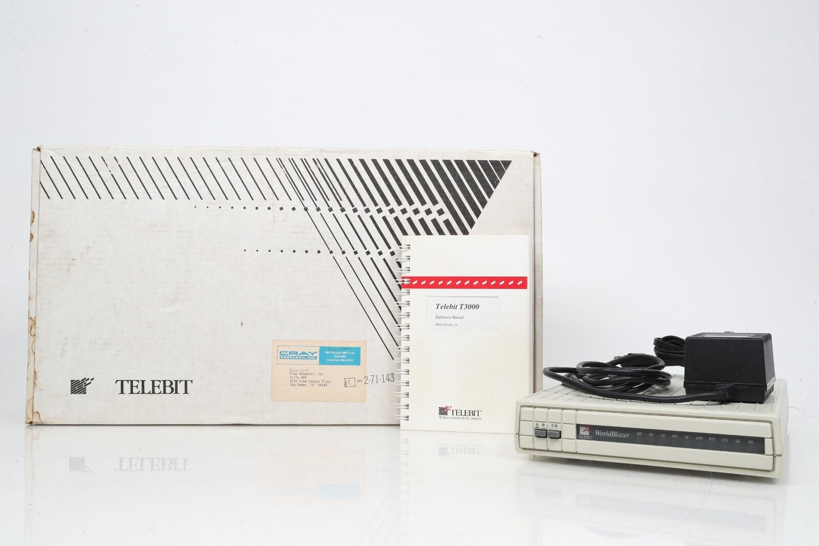 TELEBIT T3000 CRAY RESEARCH INC. World Blazer with Manual in Box
