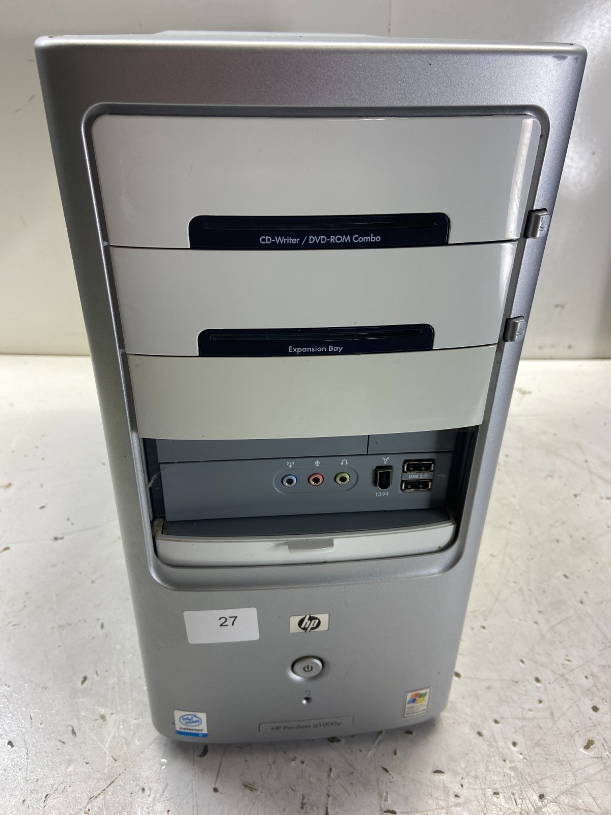 HP Pavilion a1000y Intel Celeron 2.80GHz 256MB NO HDD