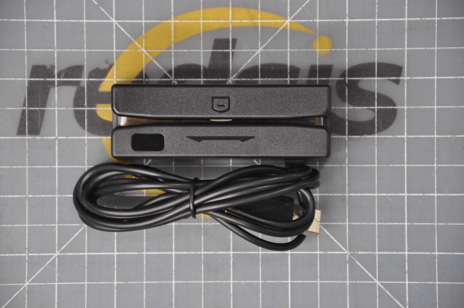 NEW GENERIC RFID/MAGNETIC STRIPE CARD READER, INTERFACE: USB 2.0 MSR98-RF