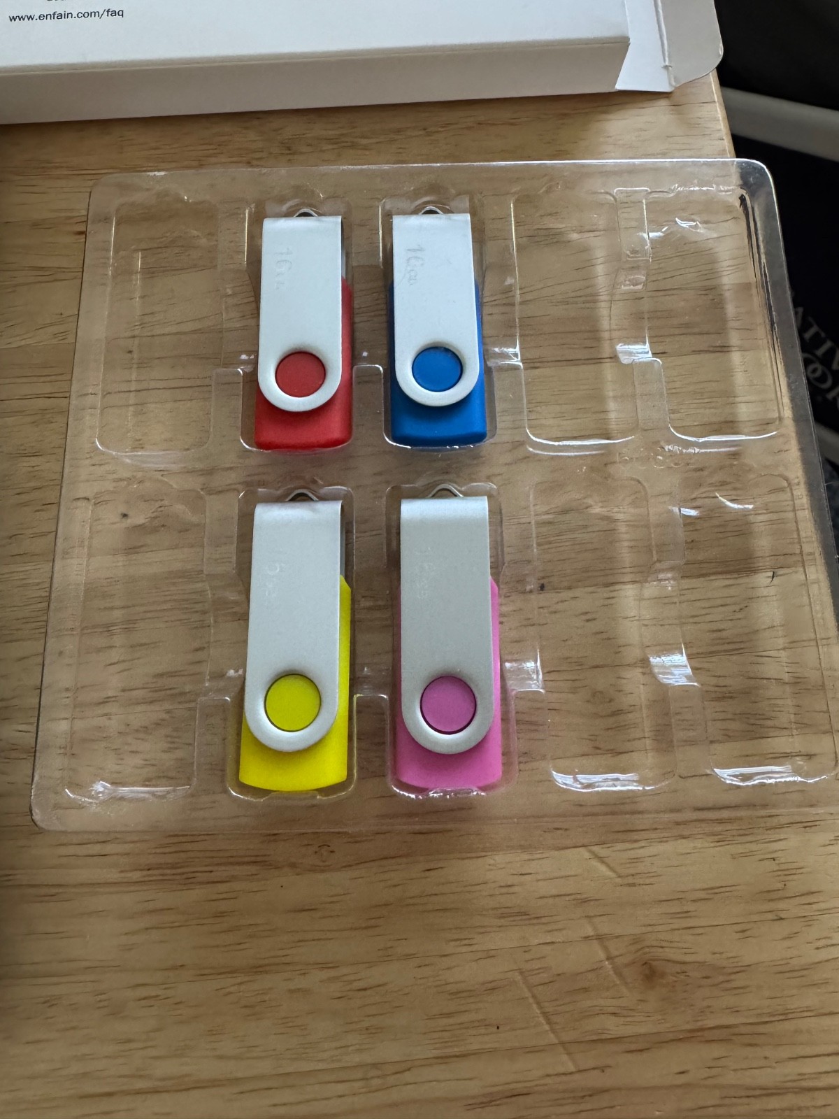 Professional 4-Pack of Enfain 16GB Multicolor USB Flash Drives - Swivel Memory