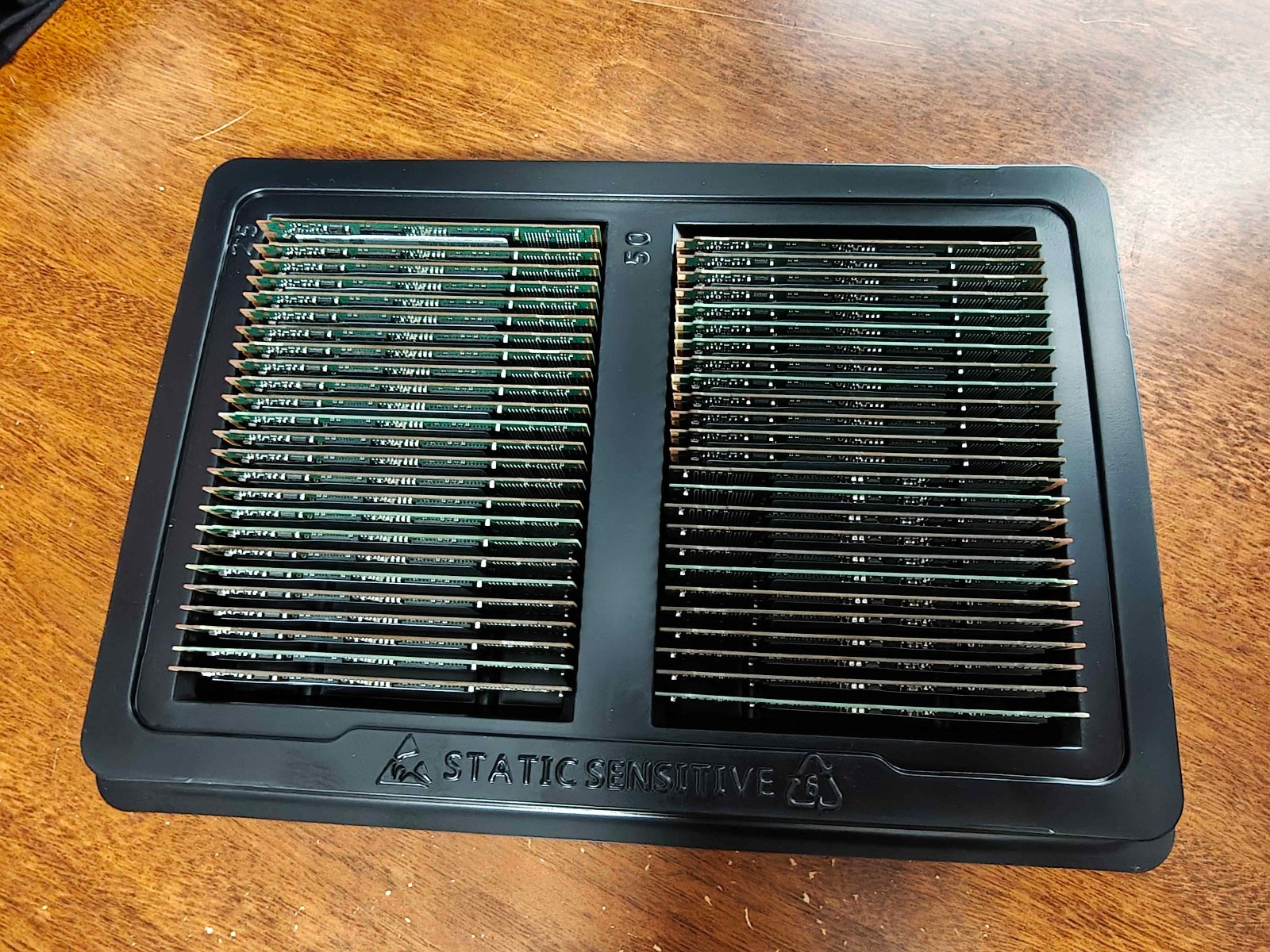 Lot of 50 Samsung PM871b 256 GB M.2 2280 SATA SSD