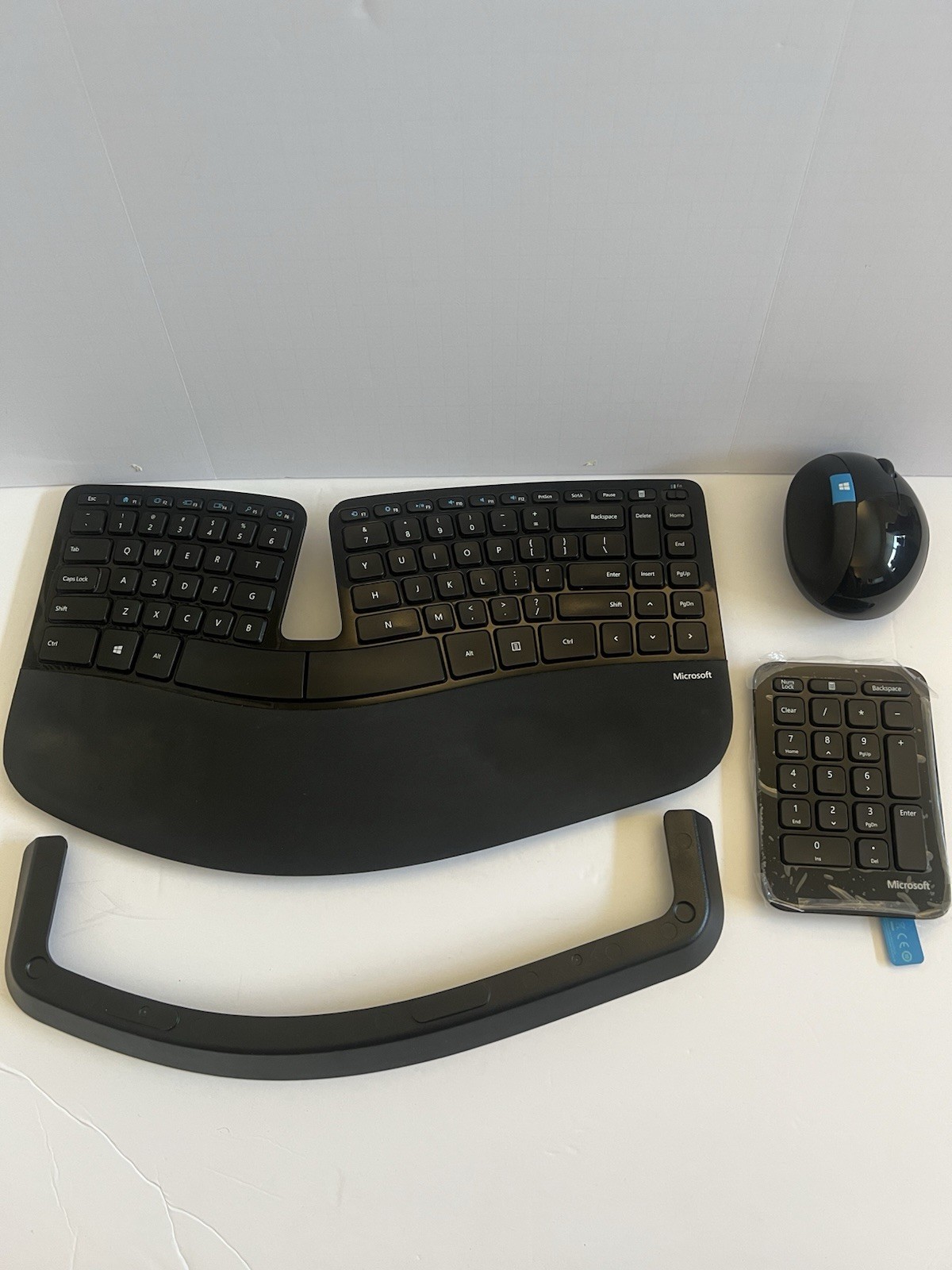 MICROSOFT L5V-00001 Sculpt Ergonomic Desktop Keyboard Mouse Keypad - COMPLETE