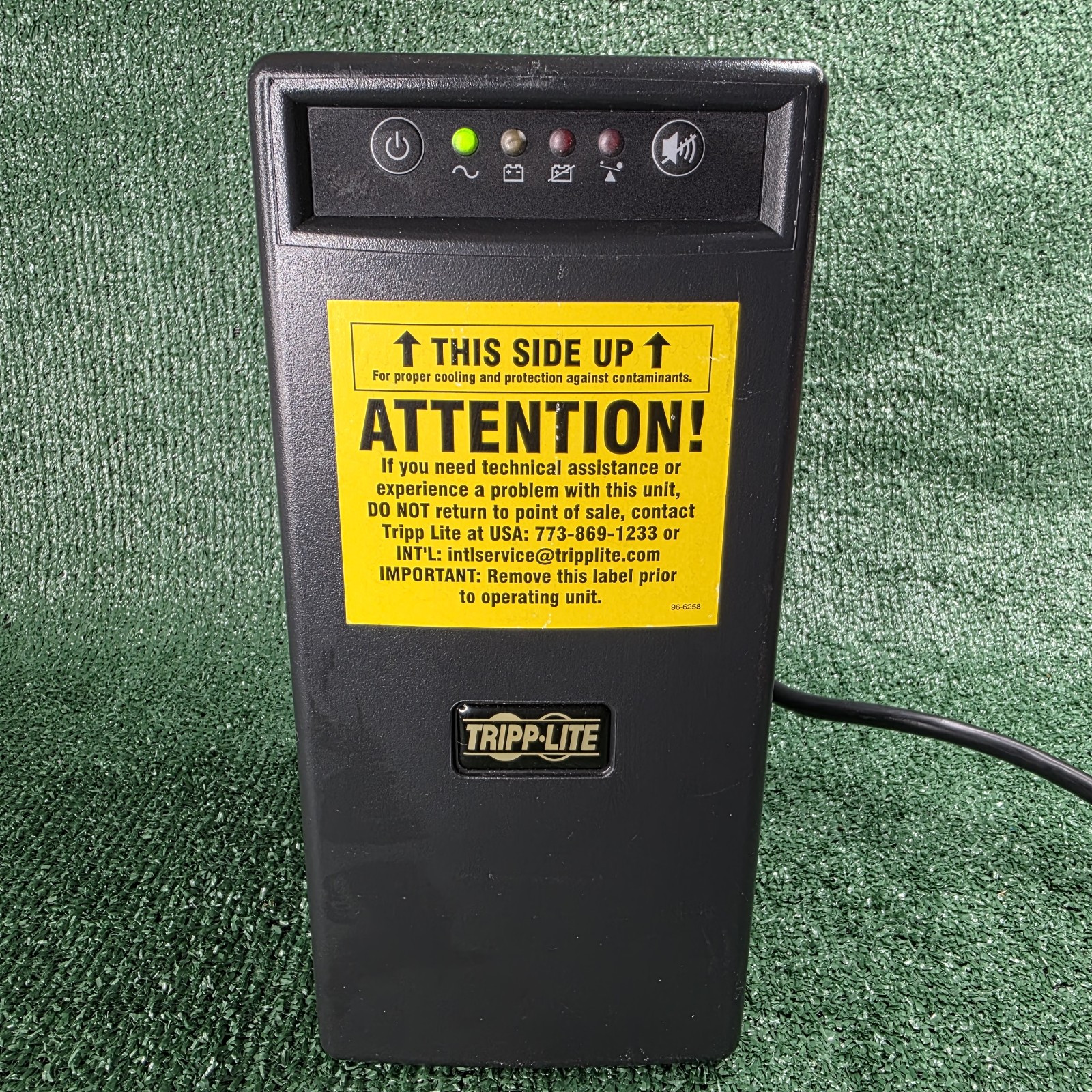 Tripp Lite SmartPro 750VA SMART750USB UPS Plug/Connector Type: NEMA 5-15P